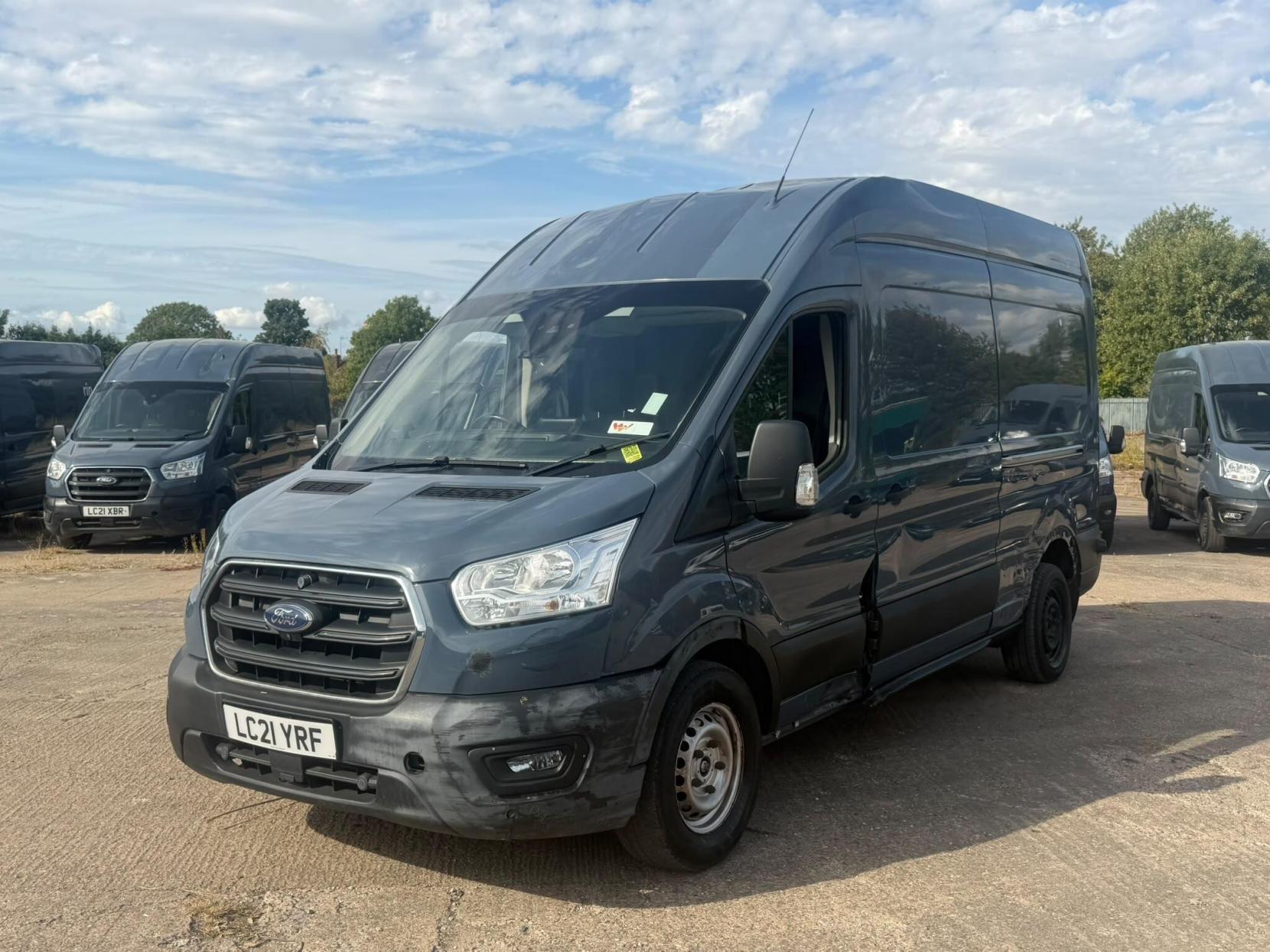 2021 Ford Transit 2.0 350 EcoBlue Trend FWD L3 H3 Euro 6 (s/s) 5dr - Thumbnail 3