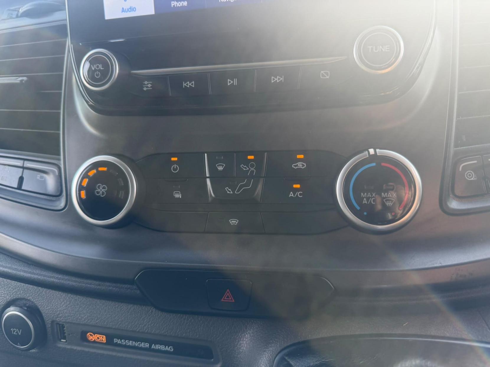 2021 Ford Transit 2.0 350 EcoBlue Trend FWD L3 H3 Euro 6 (s/s) 5dr - Thumbnail 13