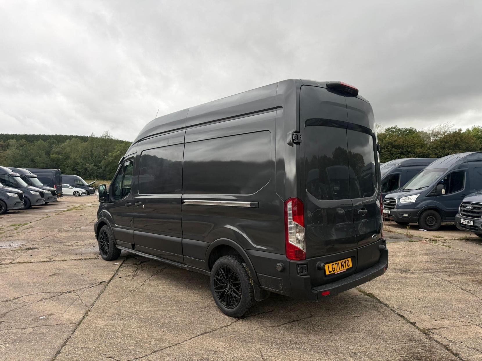 2021 Ford Transit 2.0 350 EcoBlue Trend FWD L3 H3 Euro 6 (s/s) 5dr - Thumbnail 5