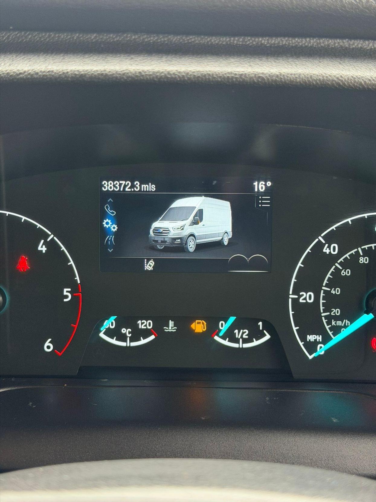 2021 Ford Transit 2.0 350 EcoBlue Trend FWD L3 H3 Euro 6 (s/s) 5dr - Thumbnail 11