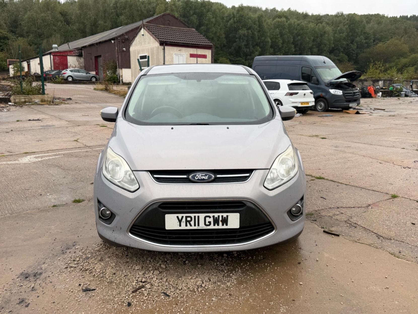 2011 Ford Grand C-Max 1.6 TDCi Zetec Euro 5 5dr - Thumbnail 2