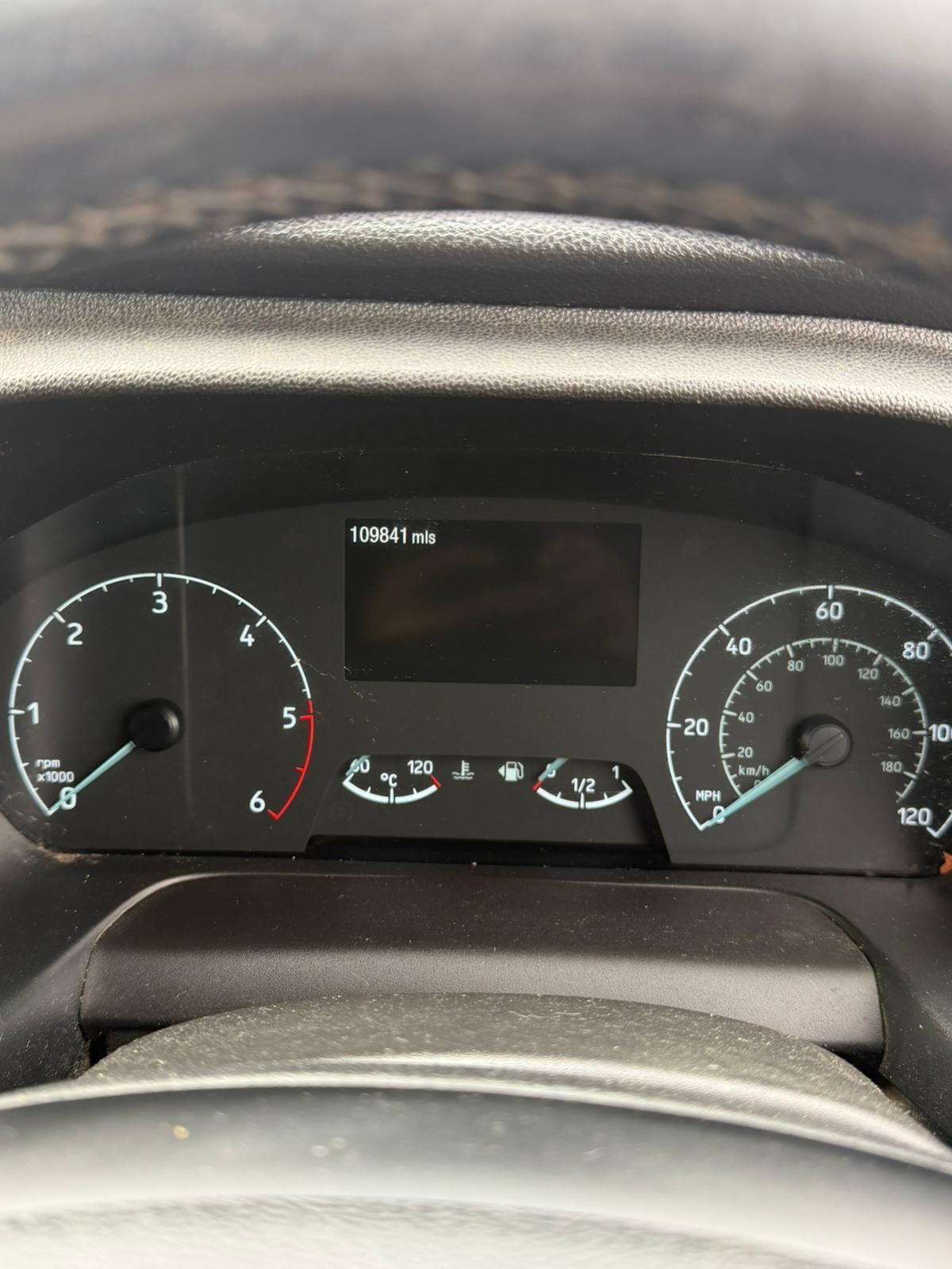 2021 Ford Transit 2.0 350 EcoBlue Trend FWD L3 H3 Euro 6 (s/s) 5dr - Thumbnail 11