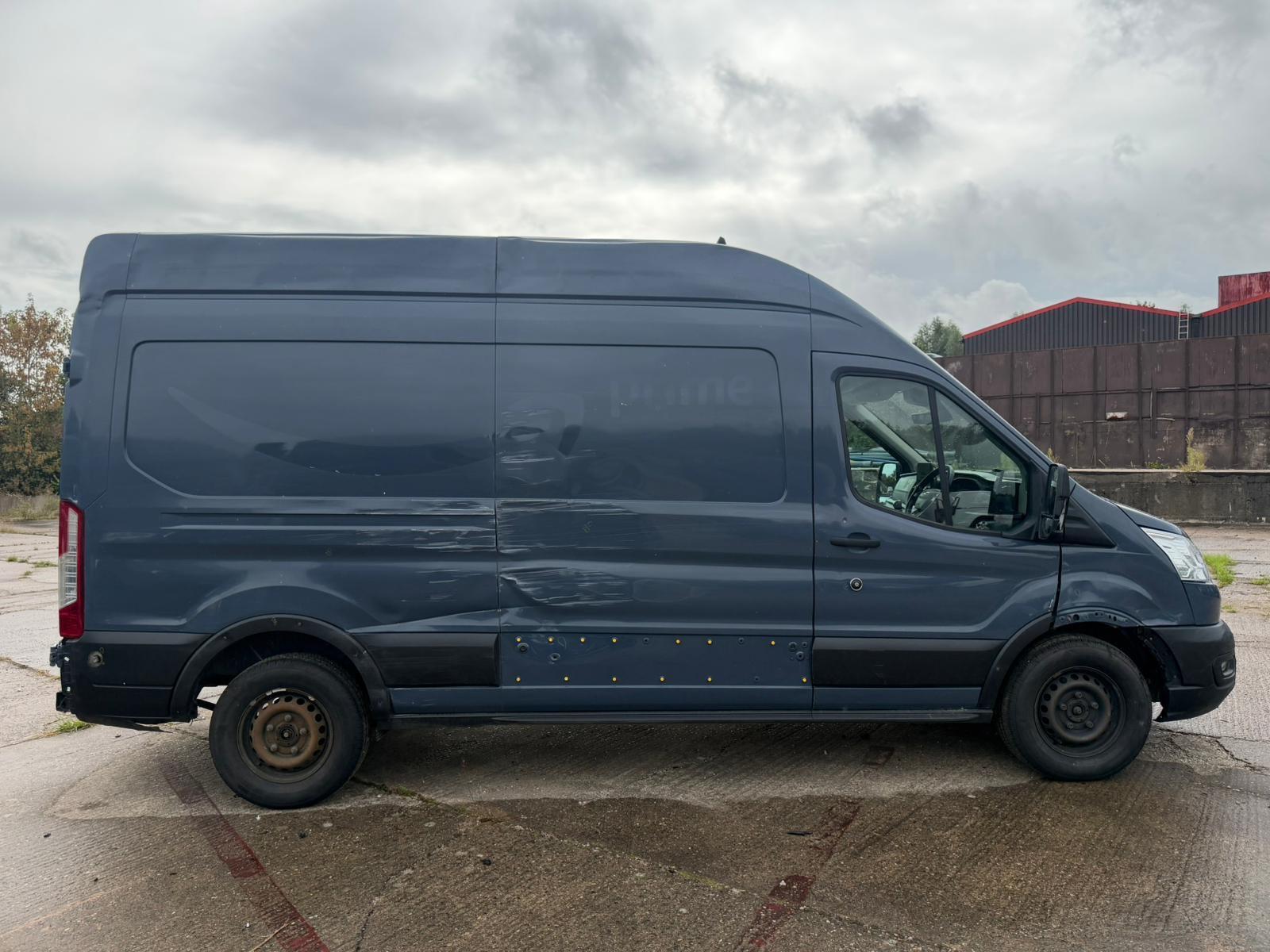 2021 Ford Transit 2.0 350 EcoBlue Trend FWD L3 H3 Euro 6 (s/s) 5dr - Thumbnail 8