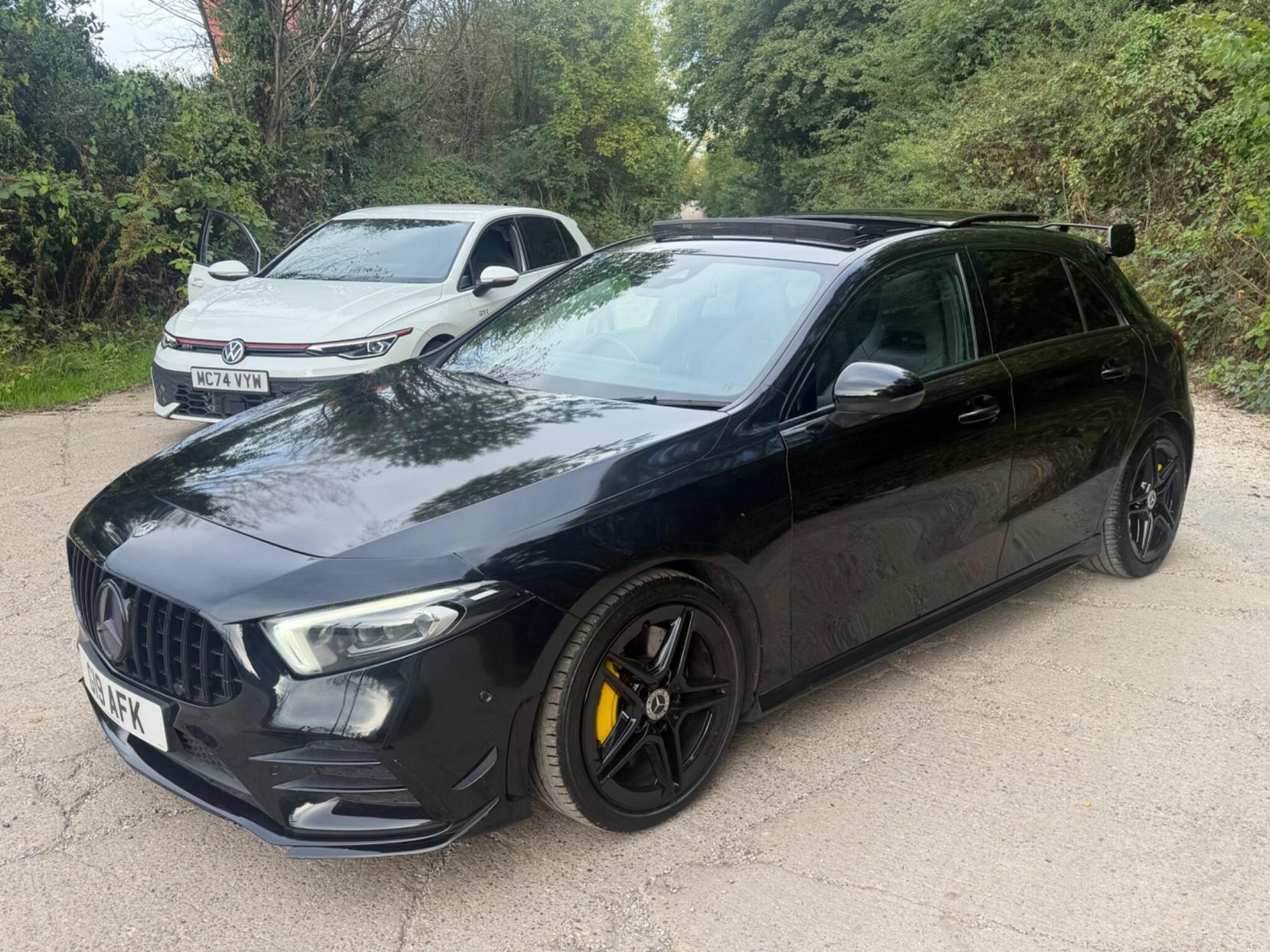 2019 Mercedes-Benz A Class 2.0 A35 AMG (Premium Plus) SpdS DCT 4MATIC Euro 6 (s/s) 5dr - Thumbnail 3