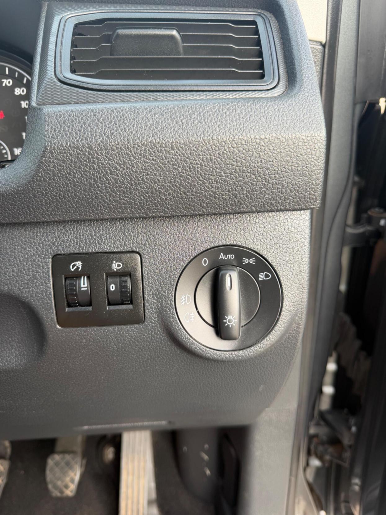 2020 Volkswagen Caddy Maxi 2.0 TDI C20 Highline Panel Van 6dr Diesel Manual LWB Euro 6 (s/s) (102 ps) - Thumbnail 15