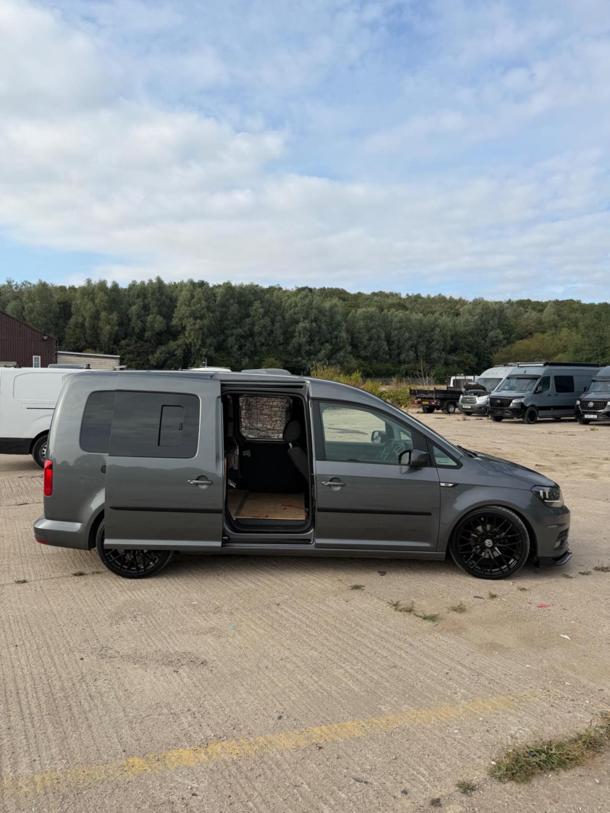 2020 Volkswagen Caddy Maxi 2.0 TDI C20 Highline Panel Van 6dr Diesel Manual LWB Euro 6 (s/s) (102 ps) - Thumbnail 10