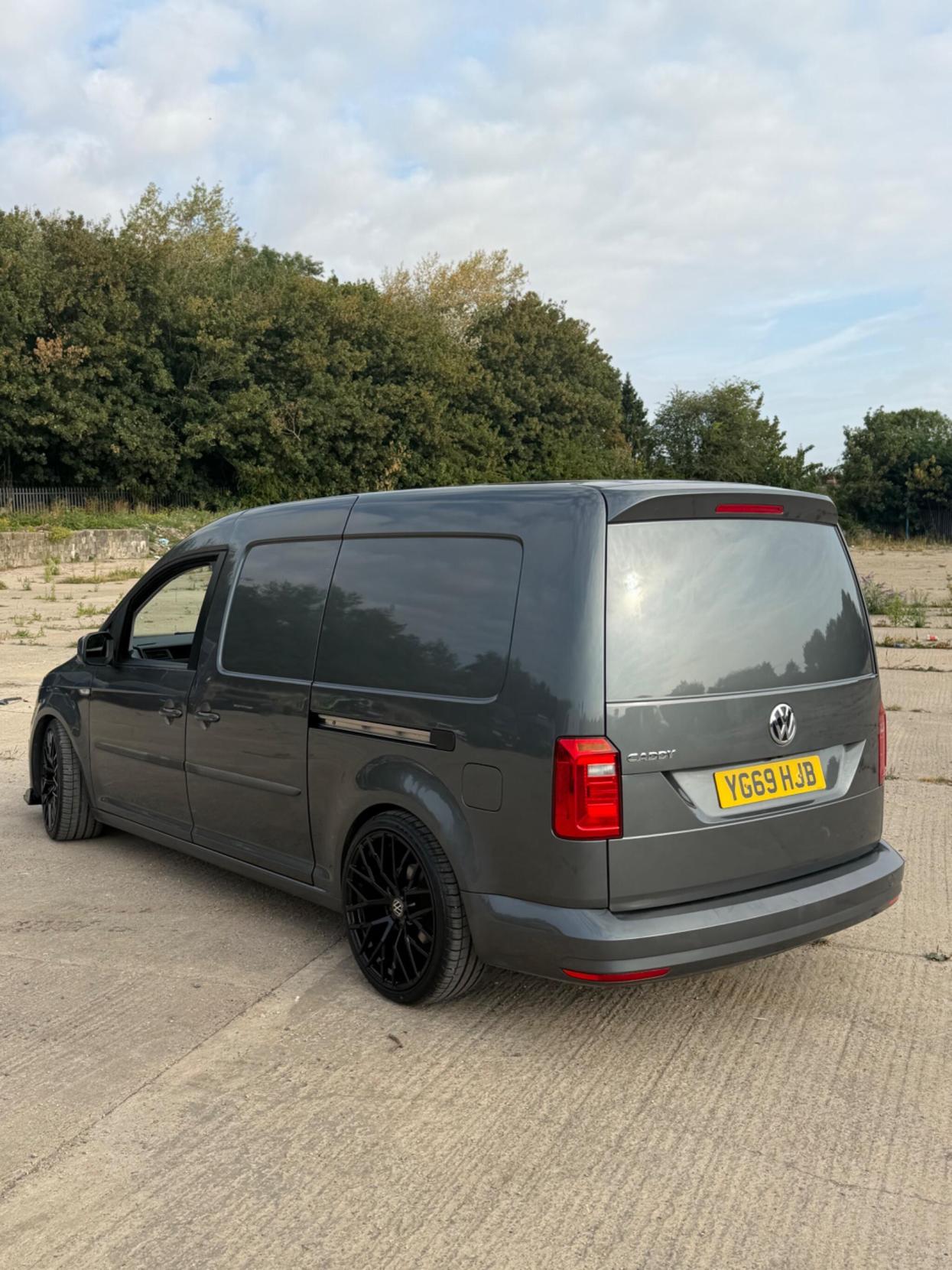 2020 Volkswagen Caddy Maxi 2.0 TDI C20 Highline Panel Van 6dr Diesel Manual LWB Euro 6 (s/s) (102 ps) - Thumbnail 6