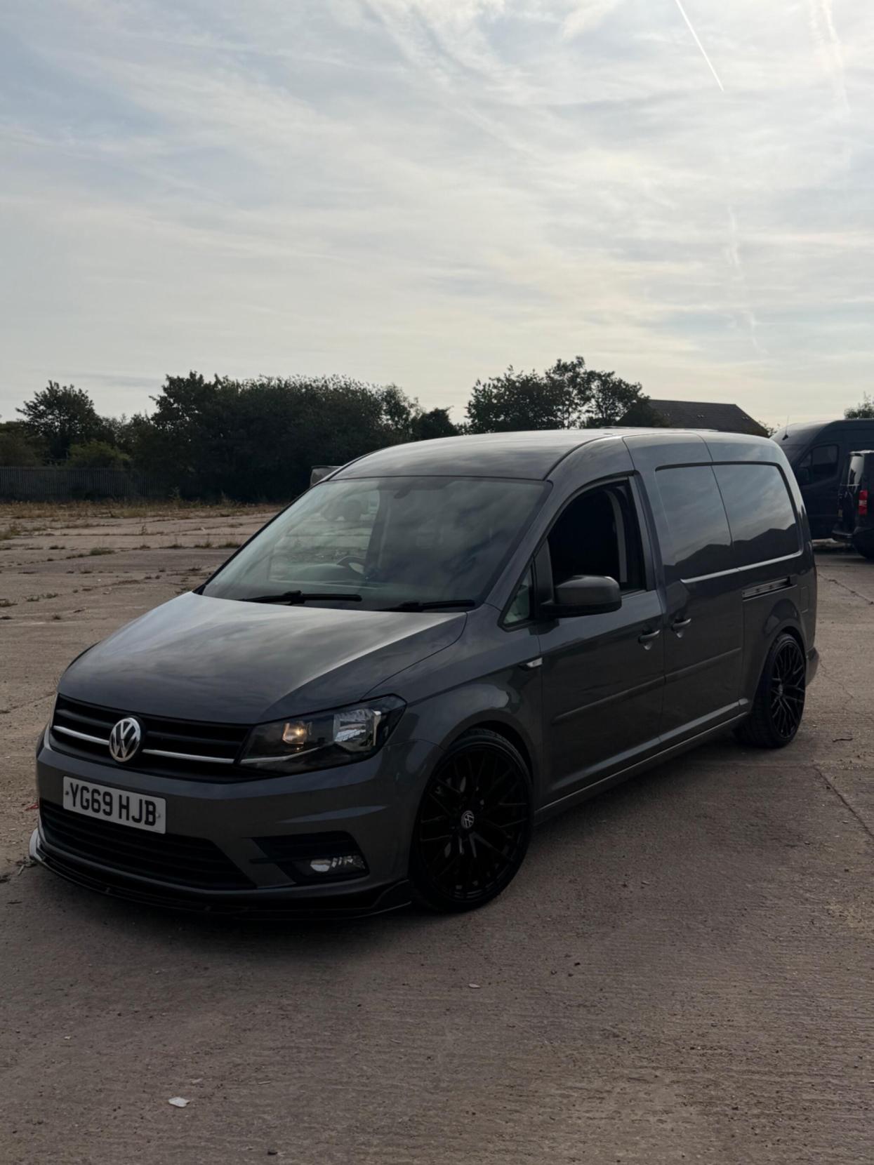 2020 Volkswagen Caddy Maxi 2.0 TDI C20 Highline Panel Van 6dr Diesel Manual LWB Euro 6 (s/s) (102 ps) - Thumbnail 3