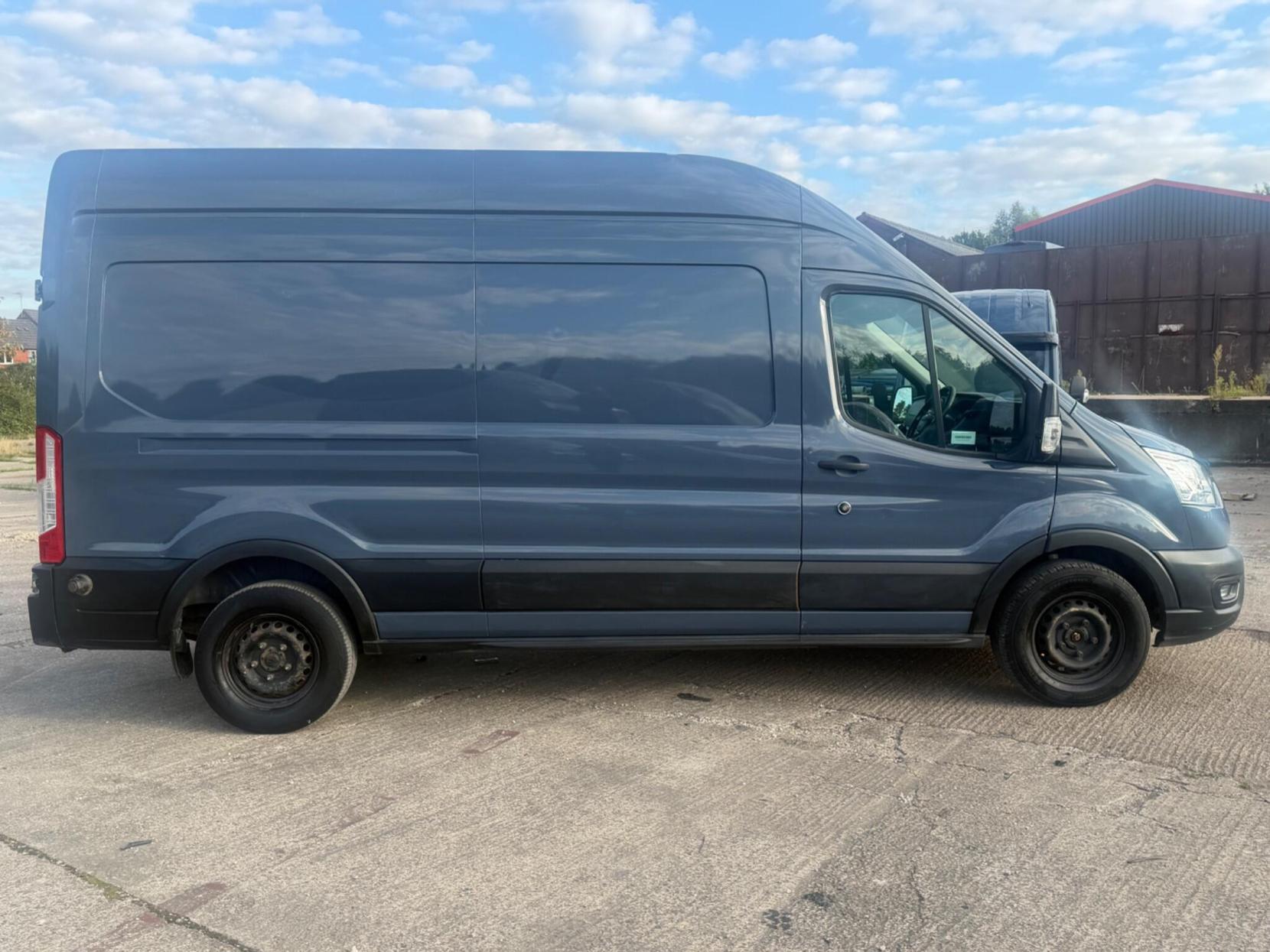 2021 Ford Transit 2.0 350 EcoBlue Trend FWD L3 H3 Euro 6 (s/s) 5dr - Thumbnail 8