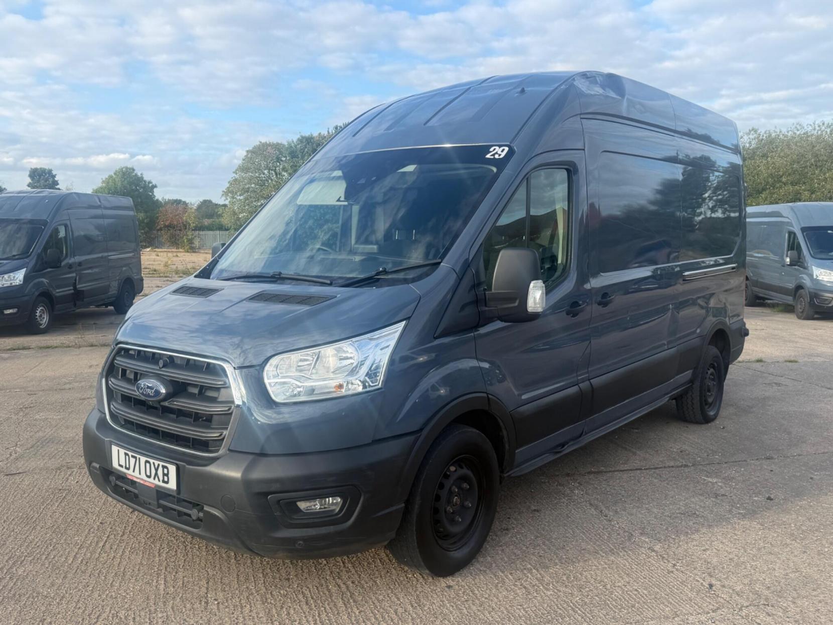 2021 Ford Transit 2.0 350 EcoBlue Trend FWD L3 H3 Euro 6 (s/s) 5dr - Thumbnail 3