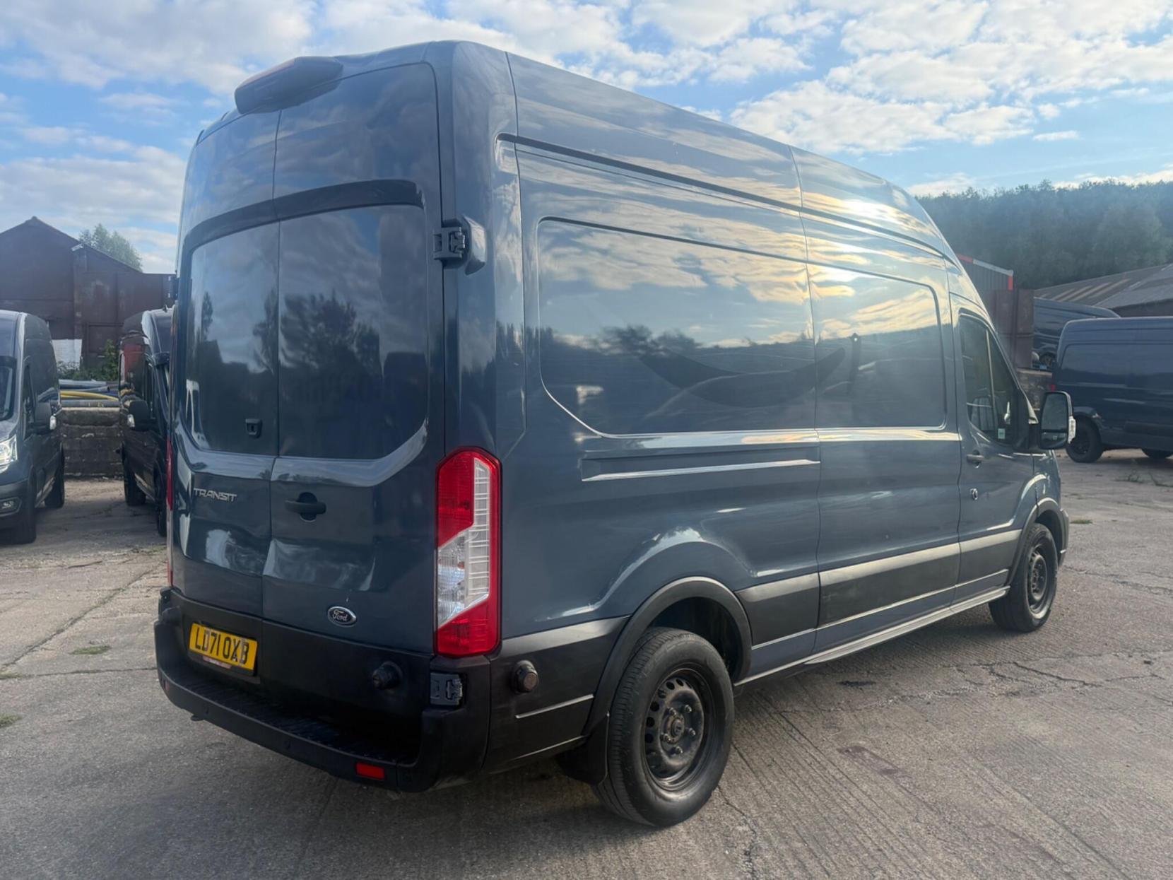 2021 Ford Transit 2.0 350 EcoBlue Trend FWD L3 H3 Euro 6 (s/s) 5dr - Thumbnail 7