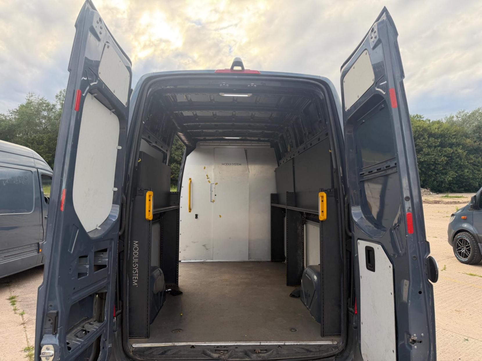 2020 Mercedes-Benz Sprinter 2.1 314 CDI FWD L2 H2 Euro 6 (s/s) 5dr - Thumbnail 16