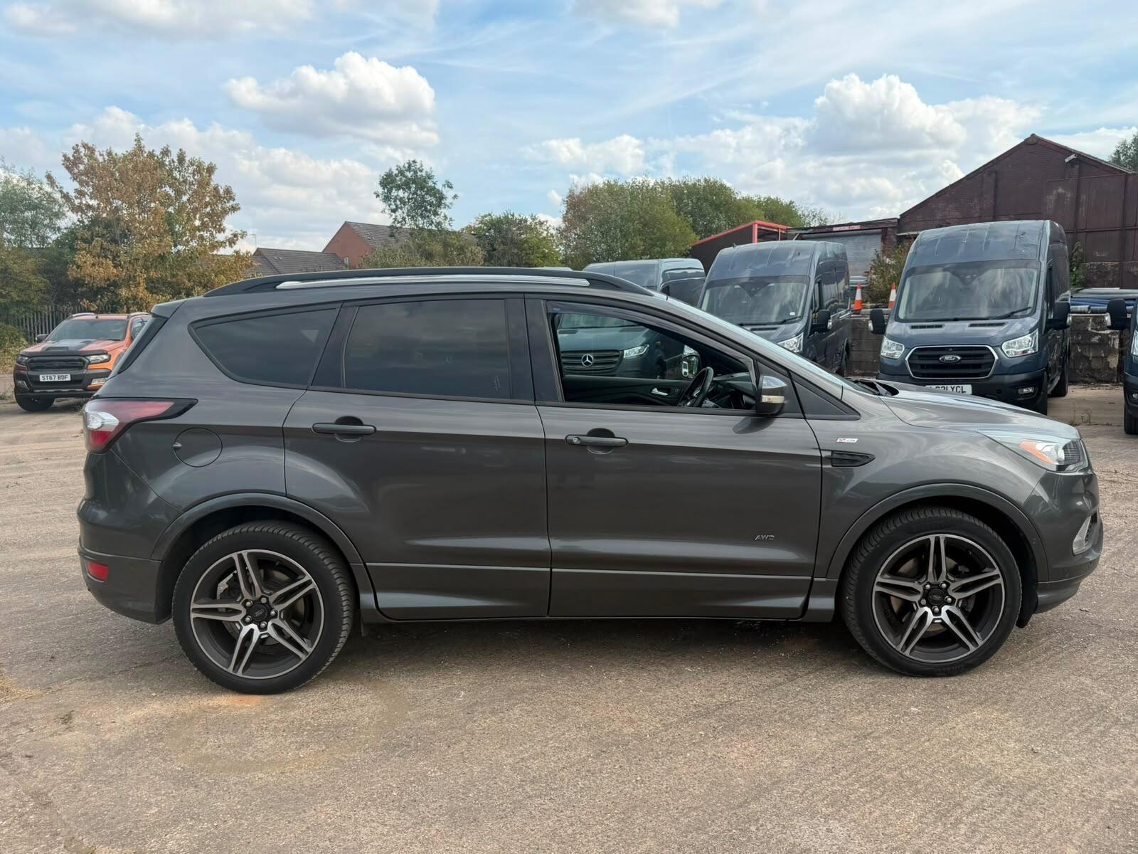 2016 Ford Kuga 2.0 TDCi EcoBlue ST-Line AWD Euro 6 (s/s) 5dr - Thumbnail 8
