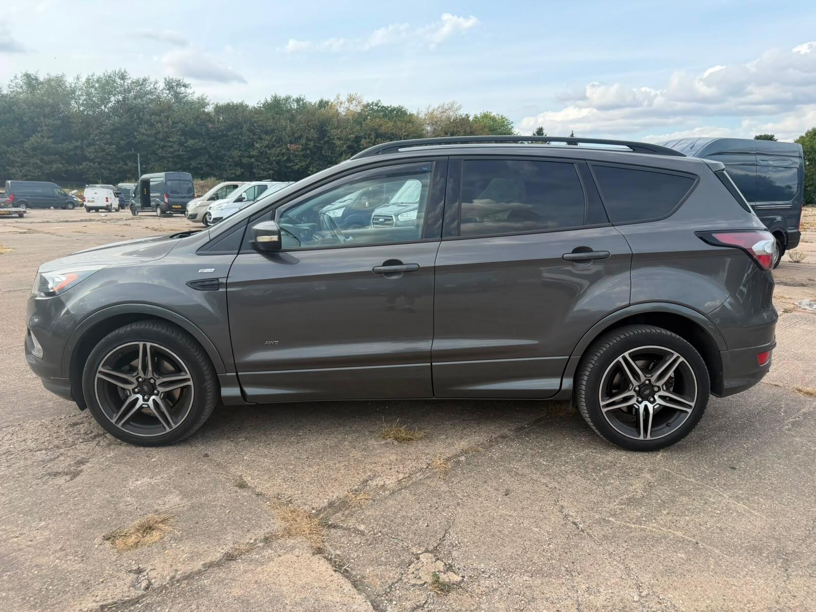 2016 Ford Kuga 2.0 TDCi EcoBlue ST-Line AWD Euro 6 (s/s) 5dr - Thumbnail 4
