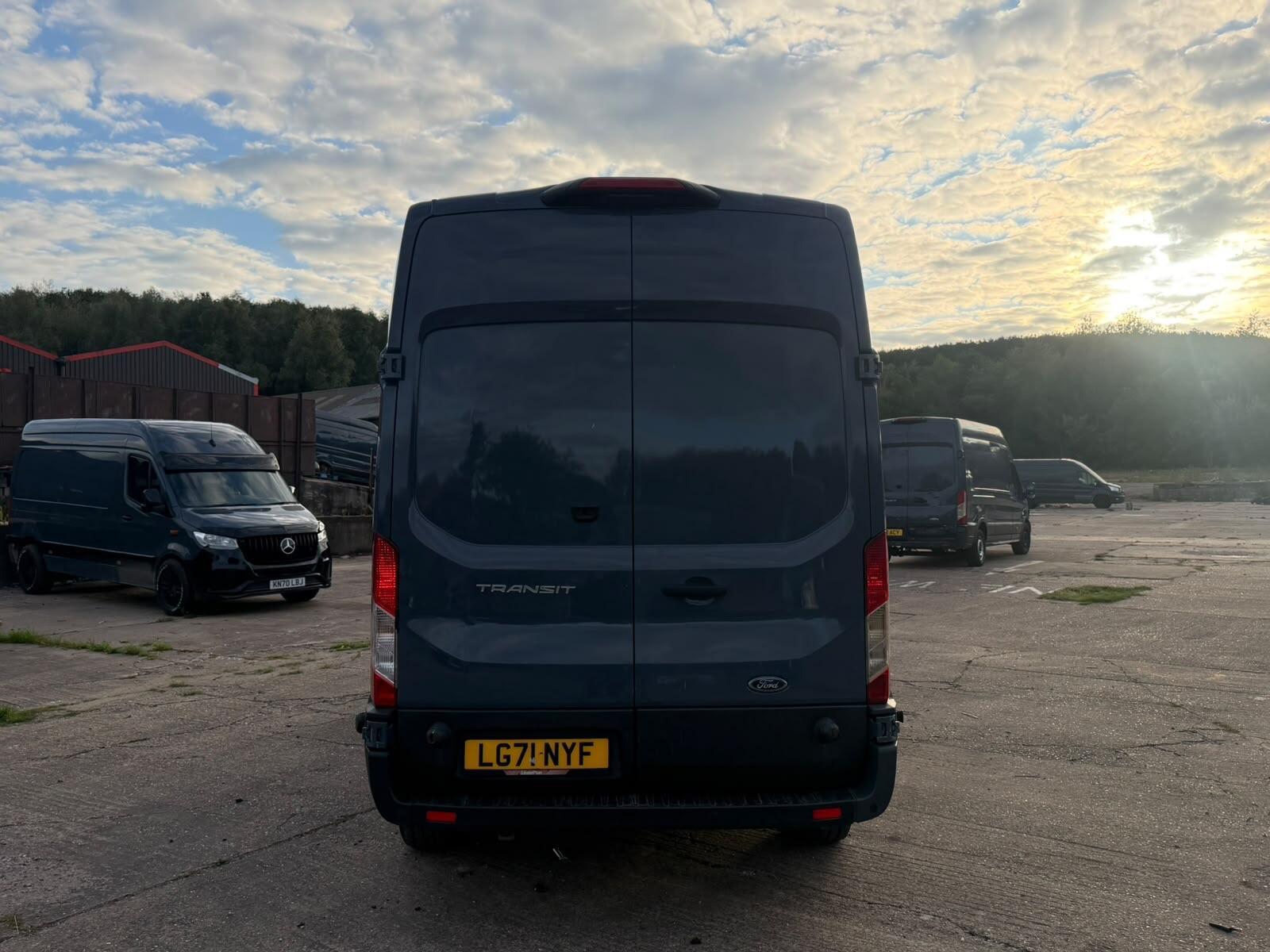 2021 Ford Transit 2.0 350 EcoBlue Trend FWD L3 H3 Euro 6 (s/s) 5dr - Thumbnail 6