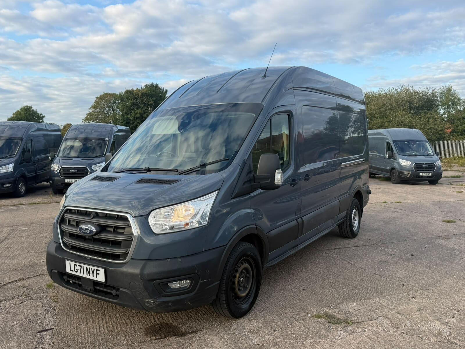 2021 Ford Transit 2.0 350 EcoBlue Trend FWD L3 H3 Euro 6 (s/s) 5dr - Thumbnail 3