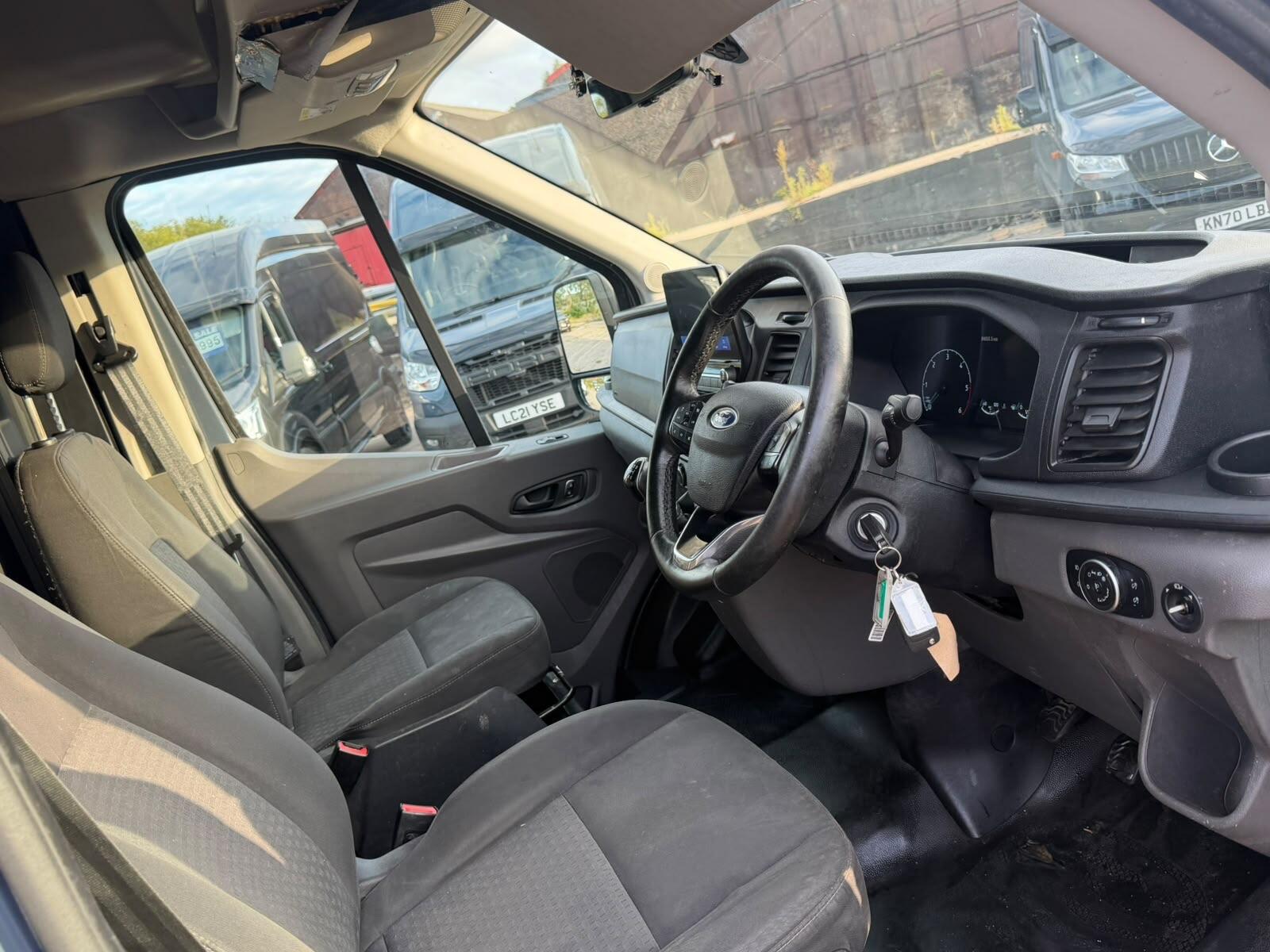 2021 Ford Transit 2.0 350 EcoBlue Trend FWD L3 H3 Euro 6 (s/s) 5dr - Thumbnail 8