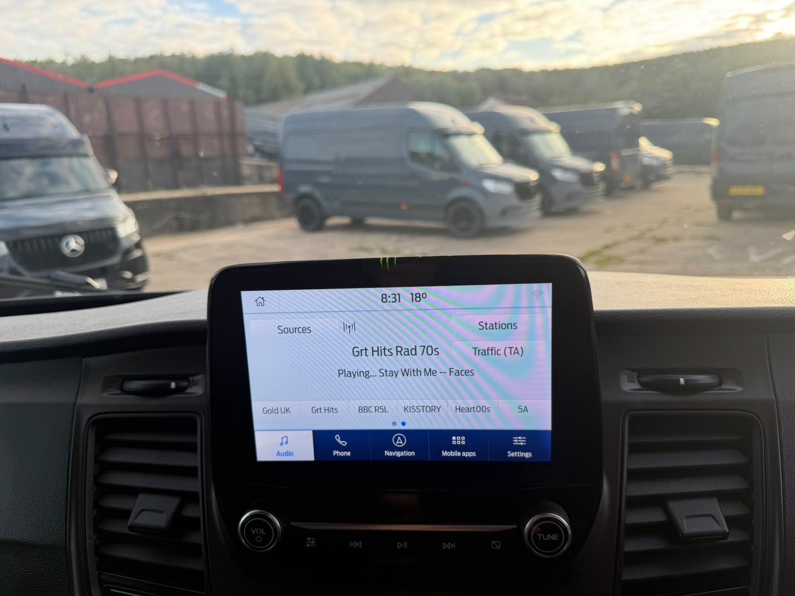 2021 Ford Transit 2.0 350 EcoBlue Trend FWD L3 H3 Euro 6 (s/s) 5dr - Thumbnail 11