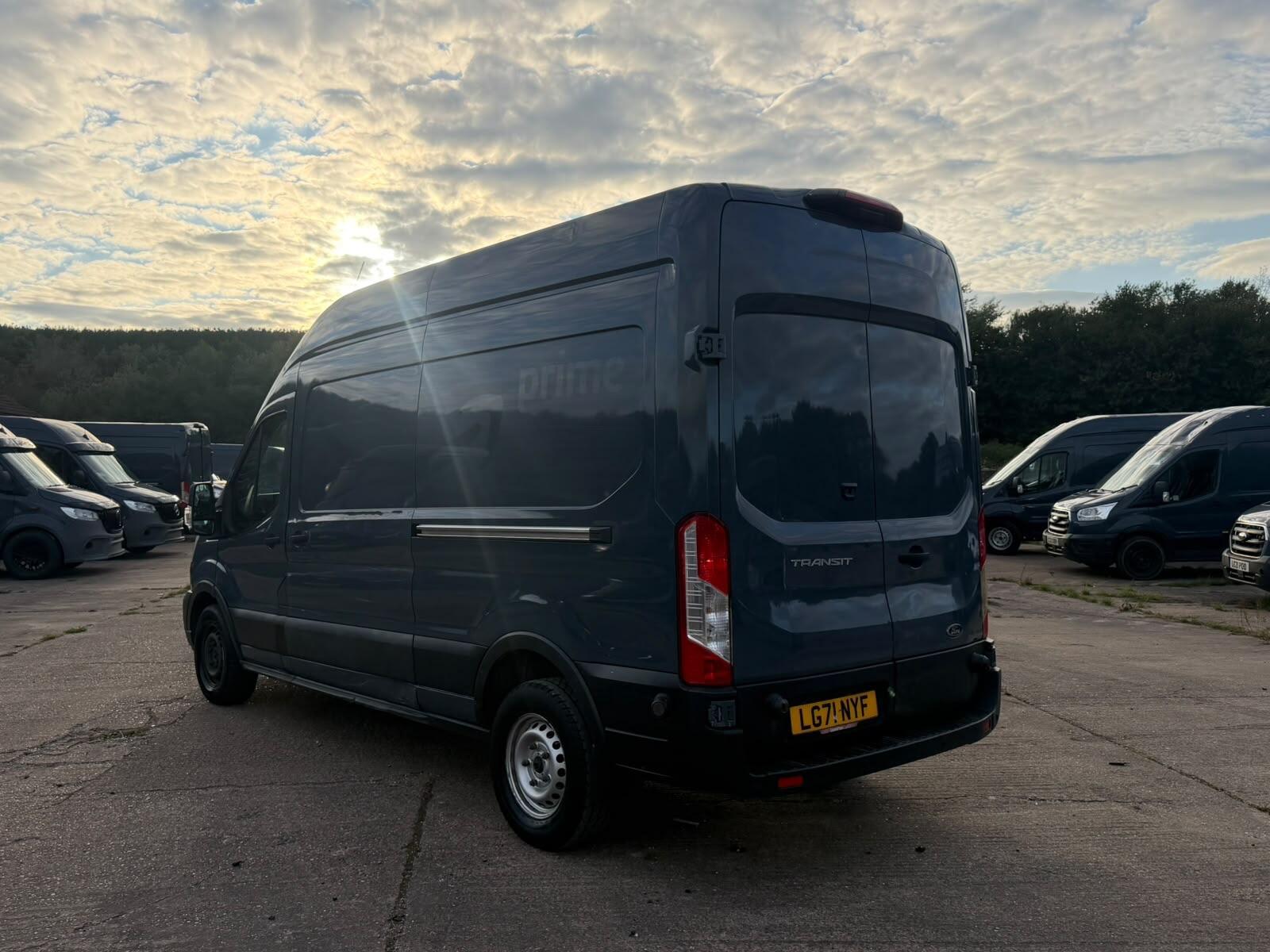 2021 Ford Transit 2.0 350 EcoBlue Trend FWD L3 H3 Euro 6 (s/s) 5dr - Thumbnail 5