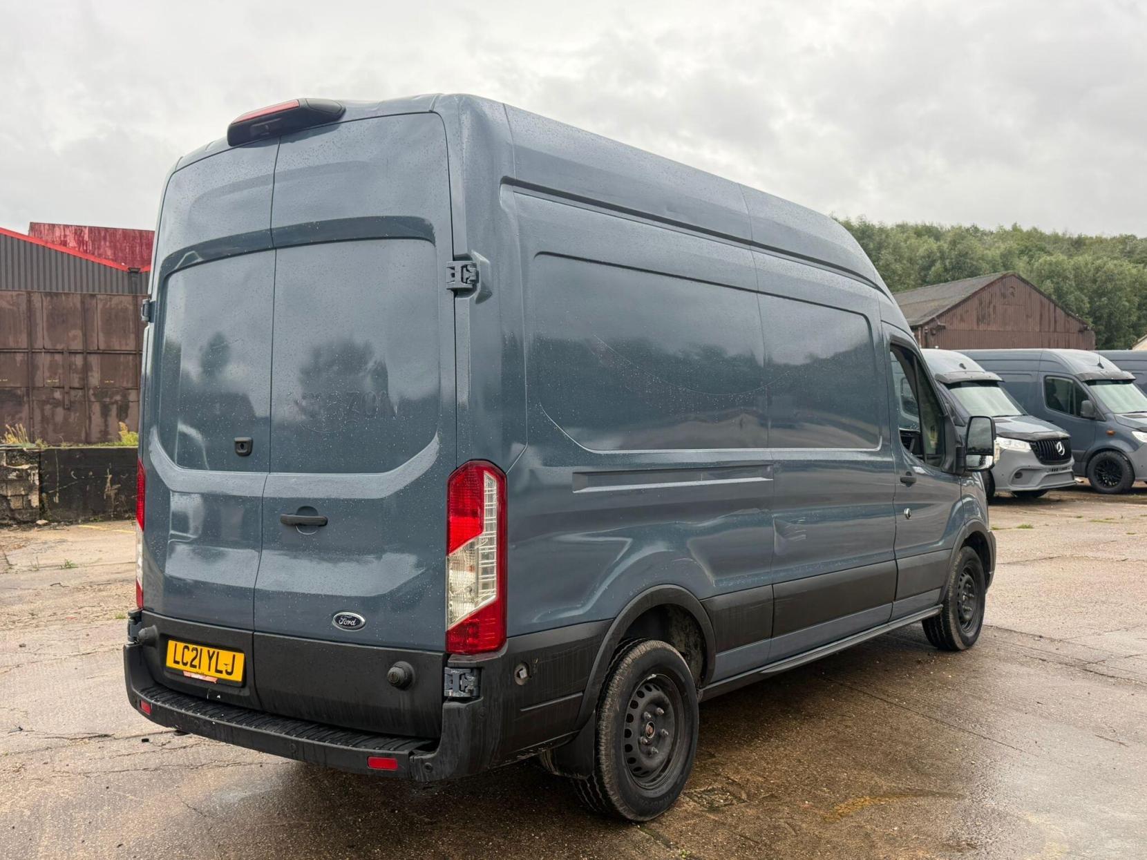 2021 Ford Transit 2.0 350 EcoBlue Trend FWD L3 H3 Euro 6 (s/s) 5dr - Thumbnail 7