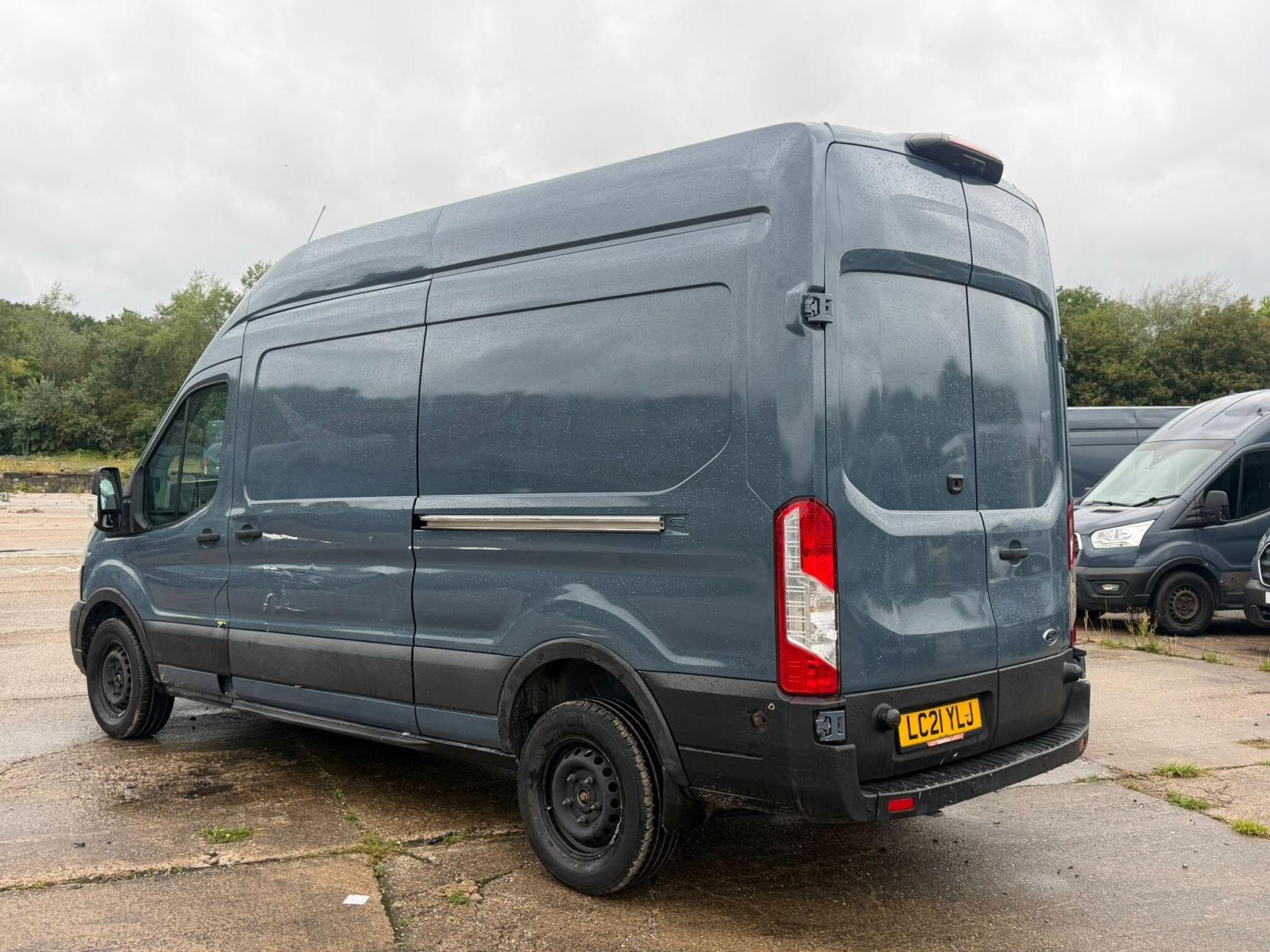 2021 Ford Transit 2.0 350 EcoBlue Trend FWD L3 H3 Euro 6 (s/s) 5dr - Thumbnail 5