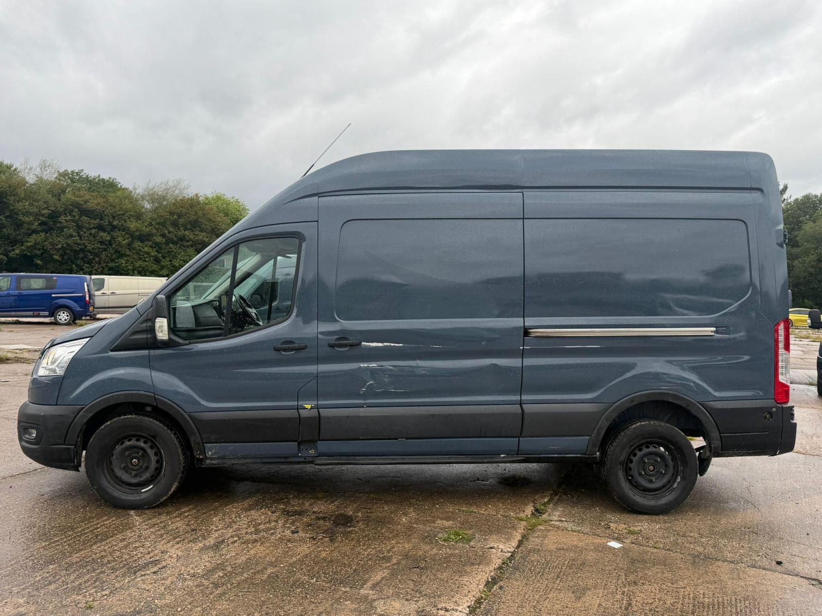 2021 Ford Transit 2.0 350 EcoBlue Trend FWD L3 H3 Euro 6 (s/s) 5dr - Thumbnail 4