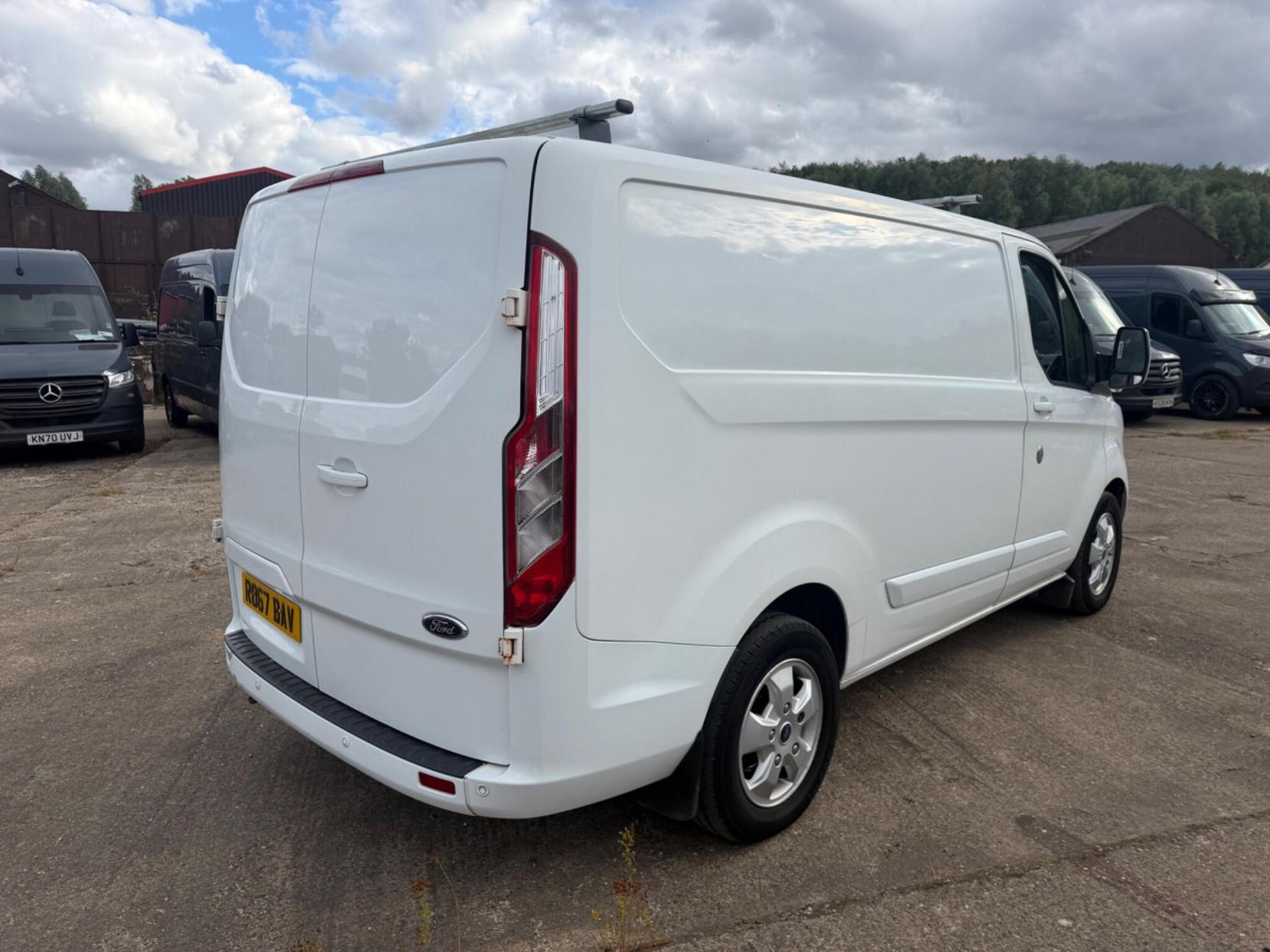 2017 Ford Transit Custom 2.0 TDCi 310 Limited L1 H1 5dr - Thumbnail 7