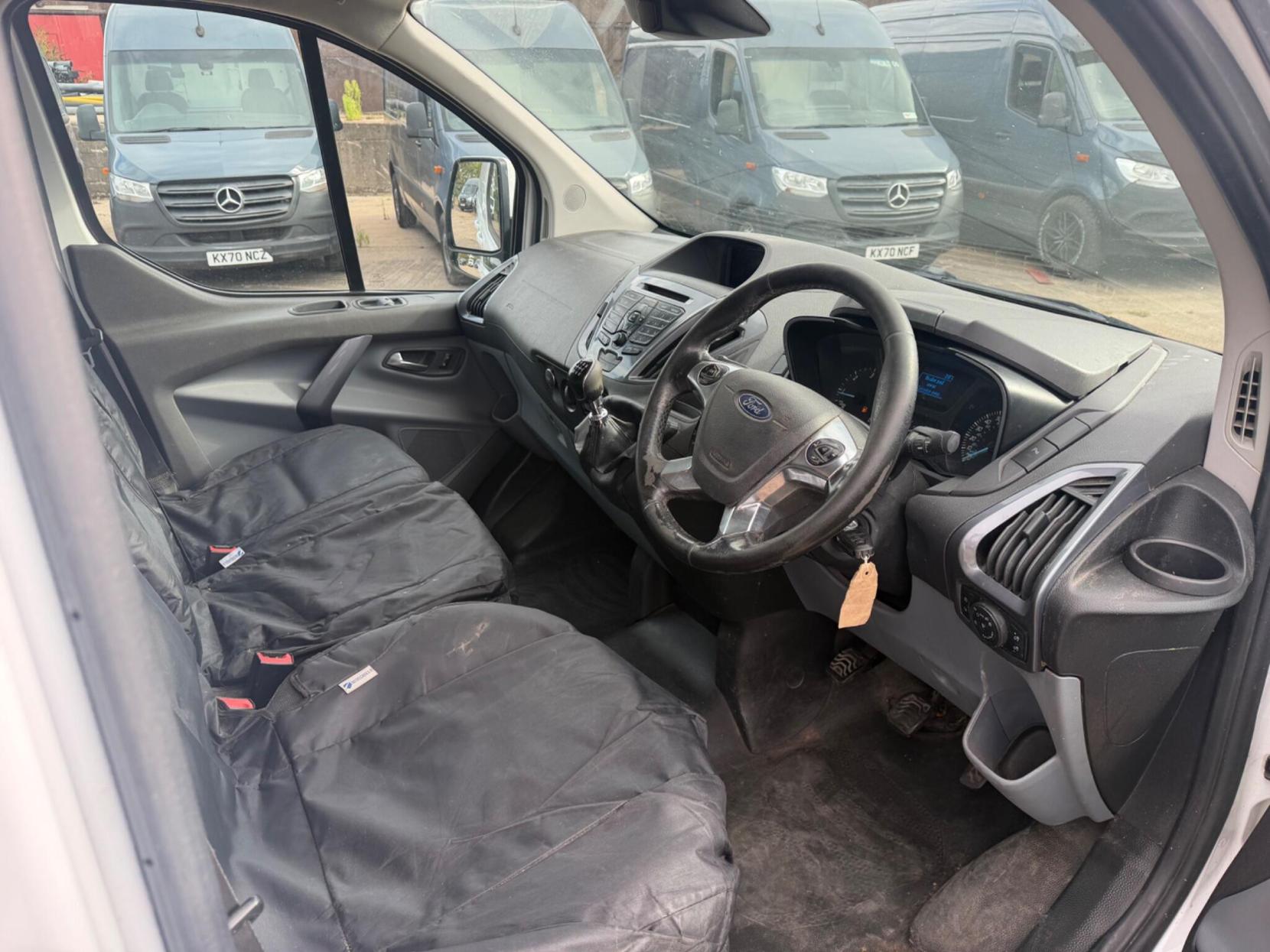 2017 Ford Transit Custom 2.0 TDCi 310 Limited L1 H1 5dr - Thumbnail 9