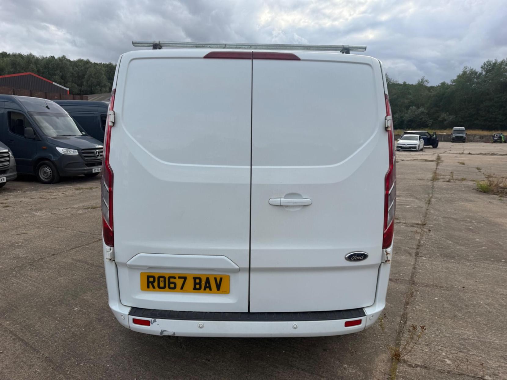 2017 Ford Transit Custom 2.0 TDCi 310 Limited L1 H1 5dr - Thumbnail 6