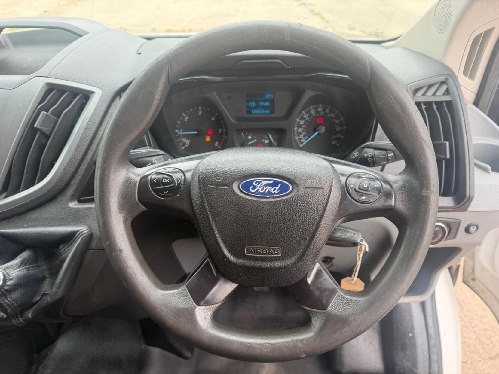 2016 Ford Transit 2.2 TDCi 350 RWD L3 H1 Euro 5 4dr (DRW) - Thumbnail 12
