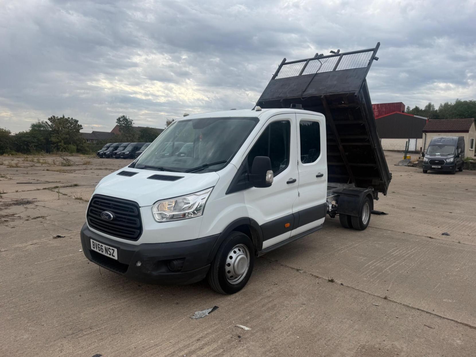 2016 Ford Transit 2.2 TDCi 350 RWD L3 H1 Euro 5 4dr (DRW) - Thumbnail 2