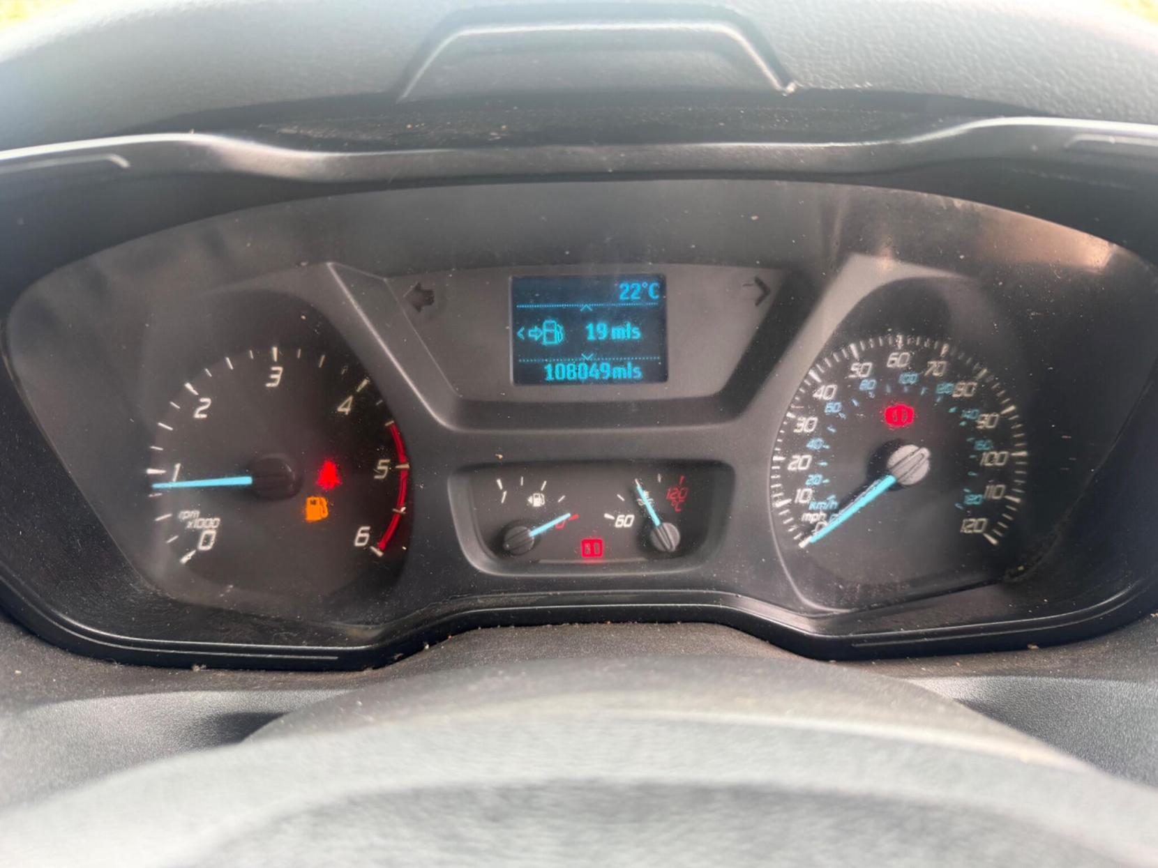 2016 Ford Transit 2.2 TDCi 350 RWD L3 H1 Euro 5 4dr (DRW) - Thumbnail 13
