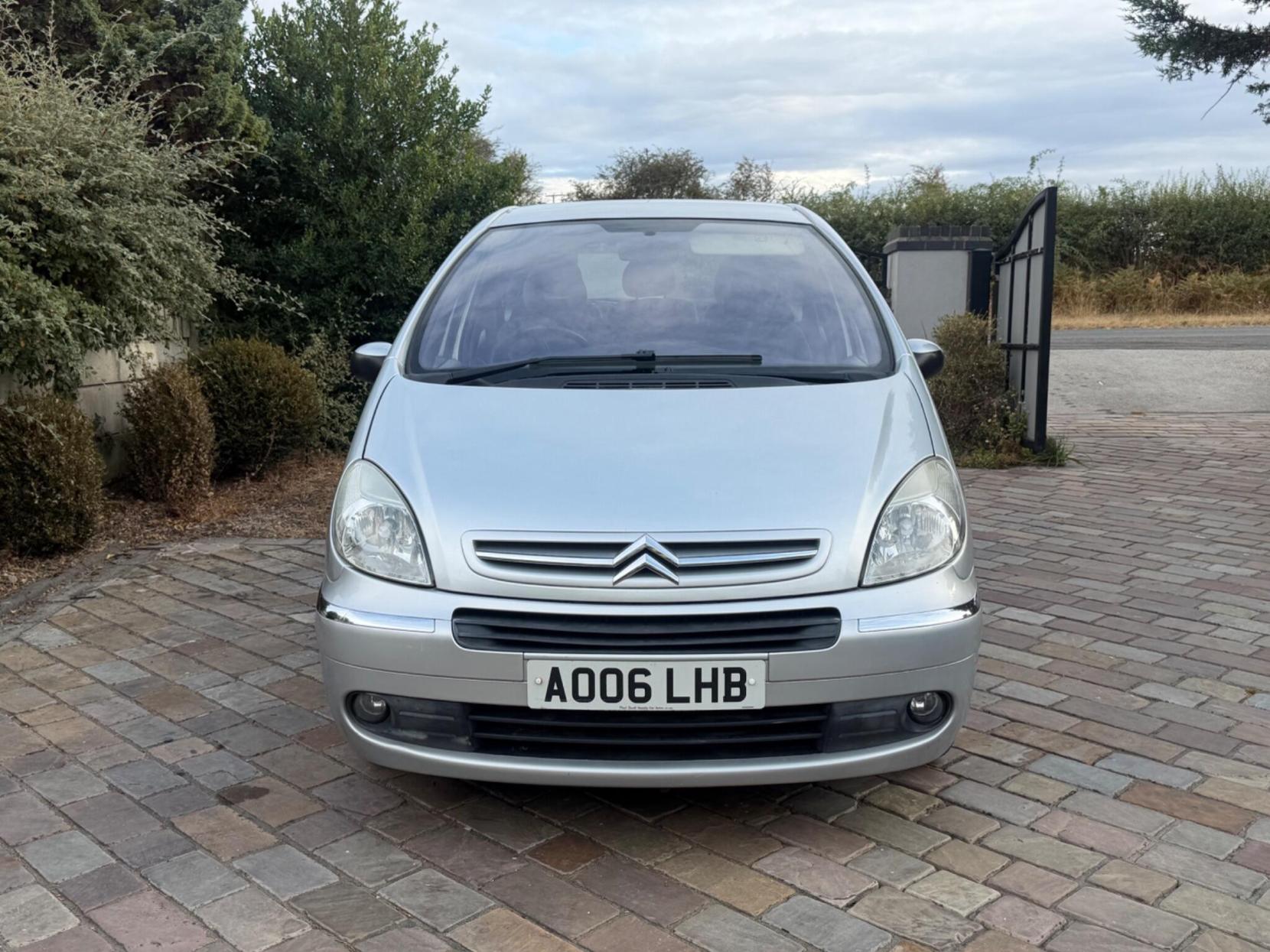 2006 Citroen Xsara Picasso 1.6i 16V Desire MPV 5dr Petrol Manual (172 g/km, 110 bhp) - Thumbnail 2