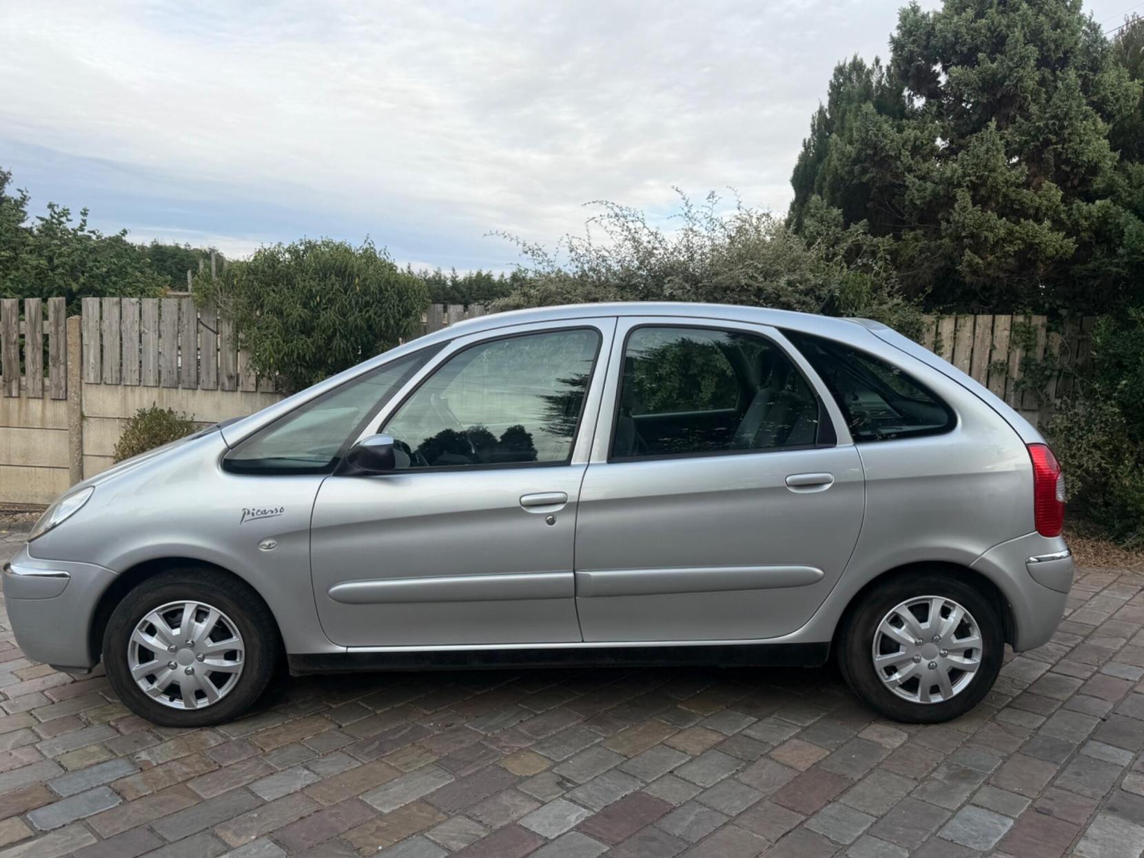 2006 Citroen Xsara Picasso 1.6i 16V Desire MPV 5dr Petrol Manual (172 g/km, 110 bhp) - Thumbnail 4