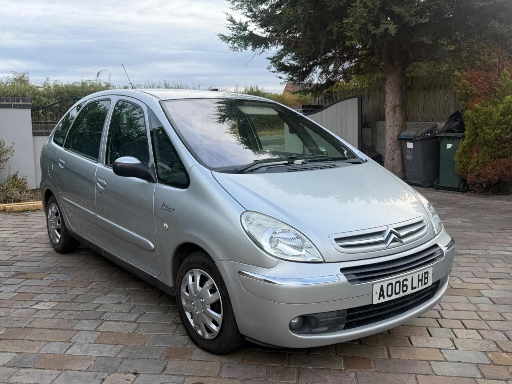 2006 Citroen Xsara Picasso 1.6i 16V Desire MPV 5dr Petrol Manual (172 g/km, 110 bhp)