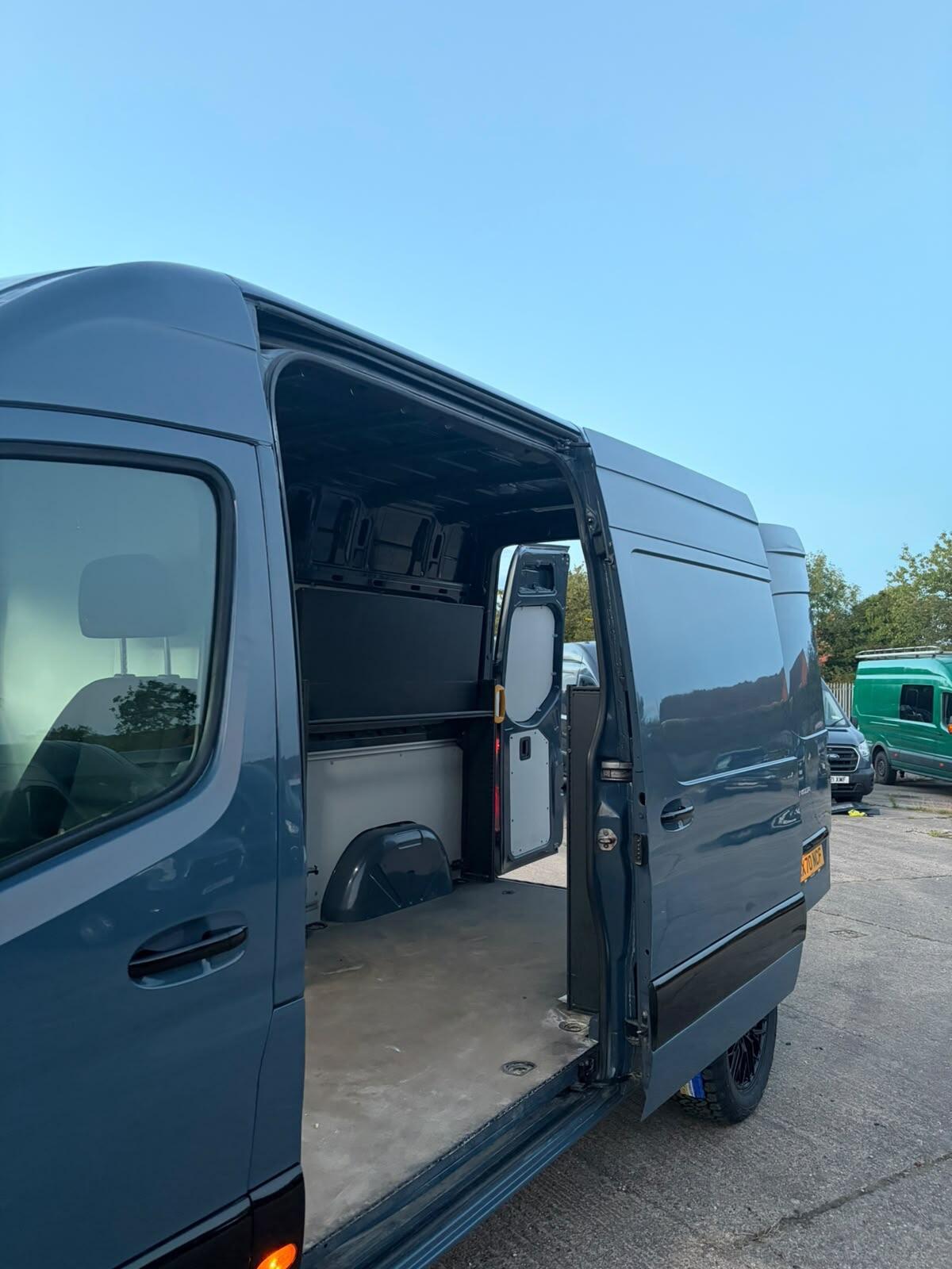 2020 Mercedes-Benz Sprinter 2.1 314 CDI FWD L2 H2 Euro 6 (s/s) 5dr - Thumbnail 14