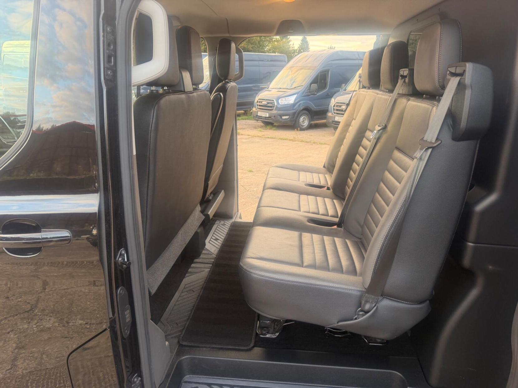 2021 Ford Transit Custom 2.0 320 EcoBlue Limited Crew Van Auto L2 H1 Euro 6 (s/s) 5dr - Thumbnail 23