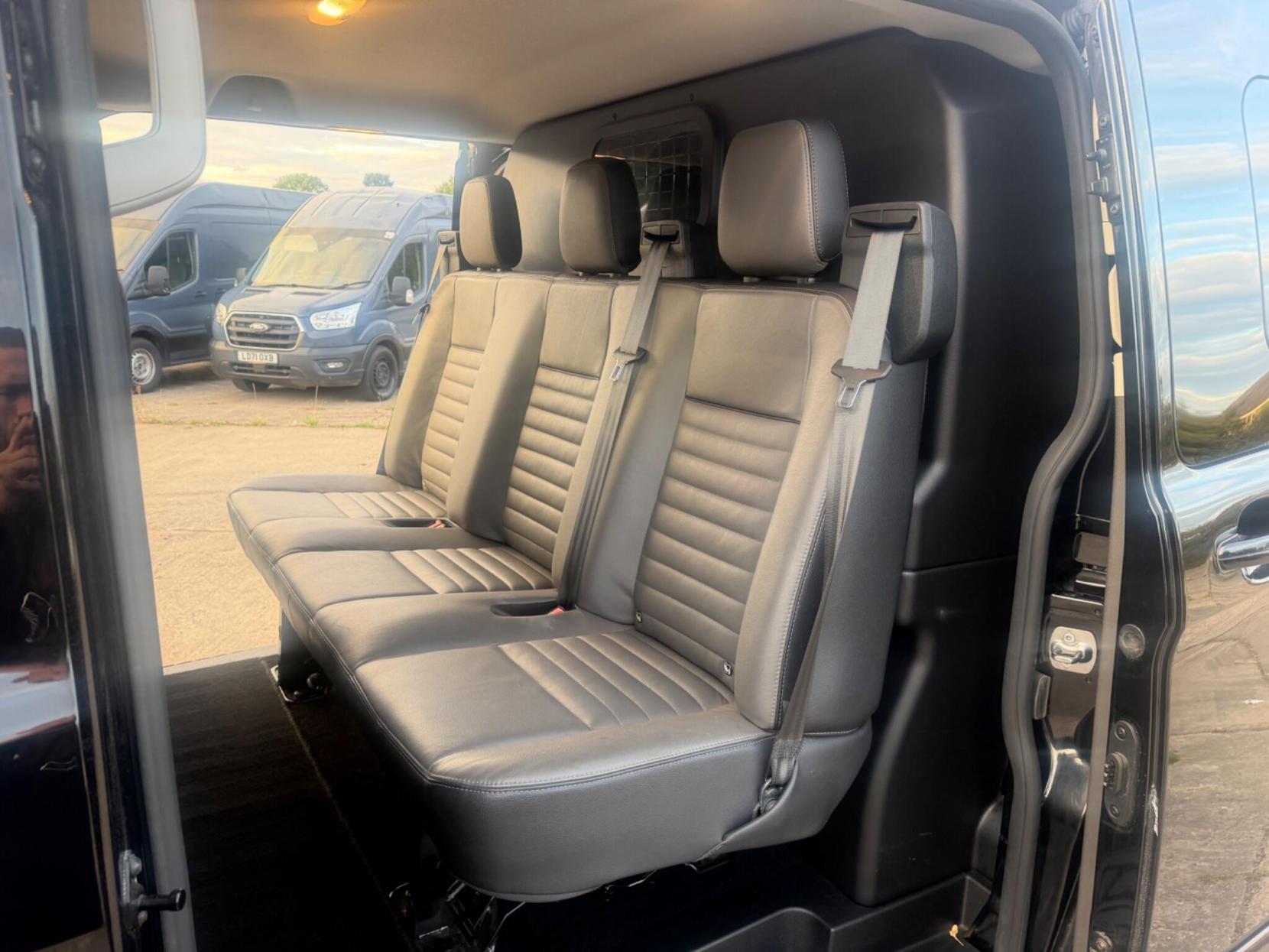 2021 Ford Transit Custom 2.0 320 EcoBlue Limited Crew Van Auto L2 H1 Euro 6 (s/s) 5dr - Thumbnail 24