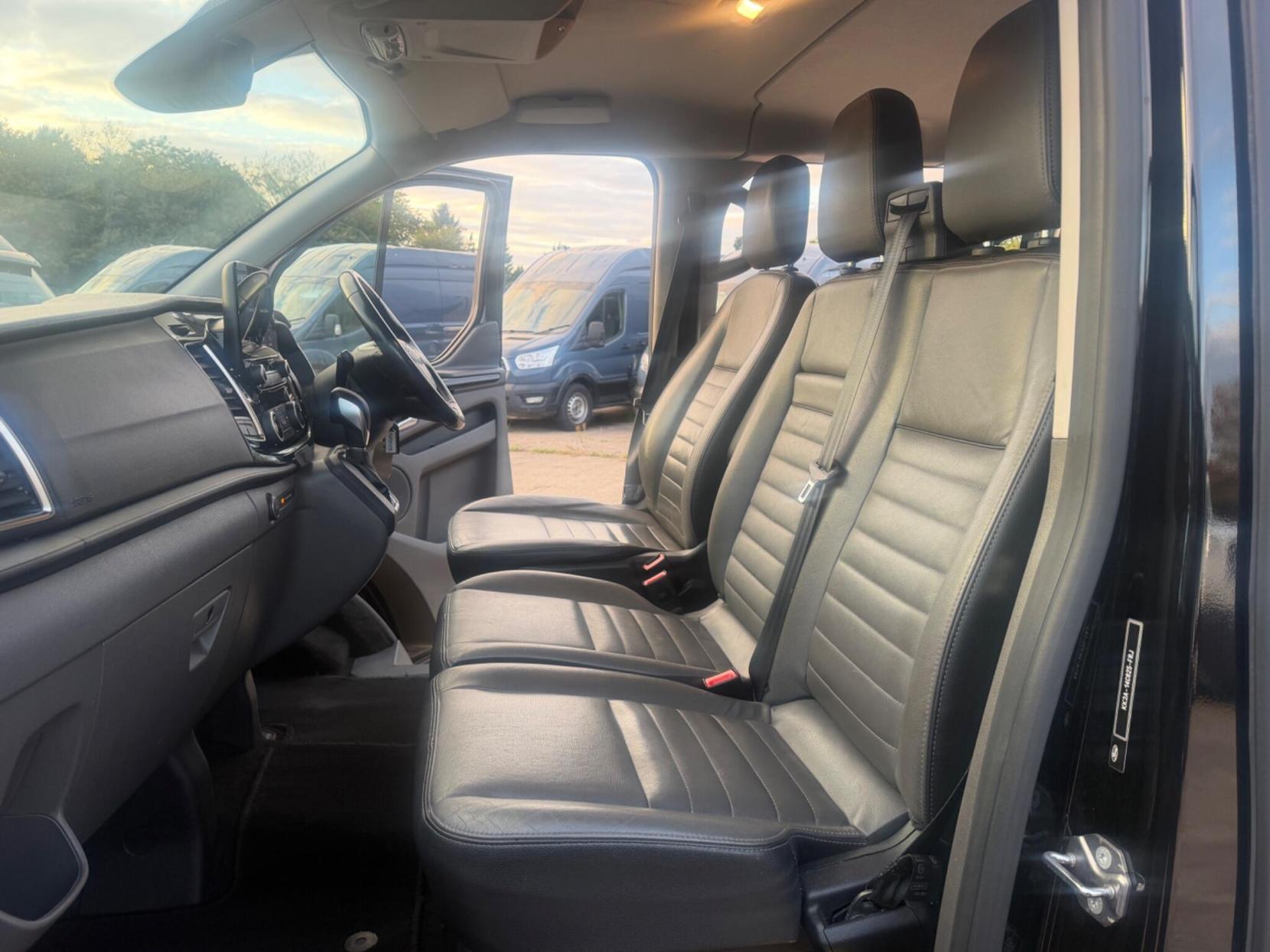 2021 Ford Transit Custom 2.0 320 EcoBlue Limited Crew Van Auto L2 H1 Euro 6 (s/s) 5dr - Thumbnail 27