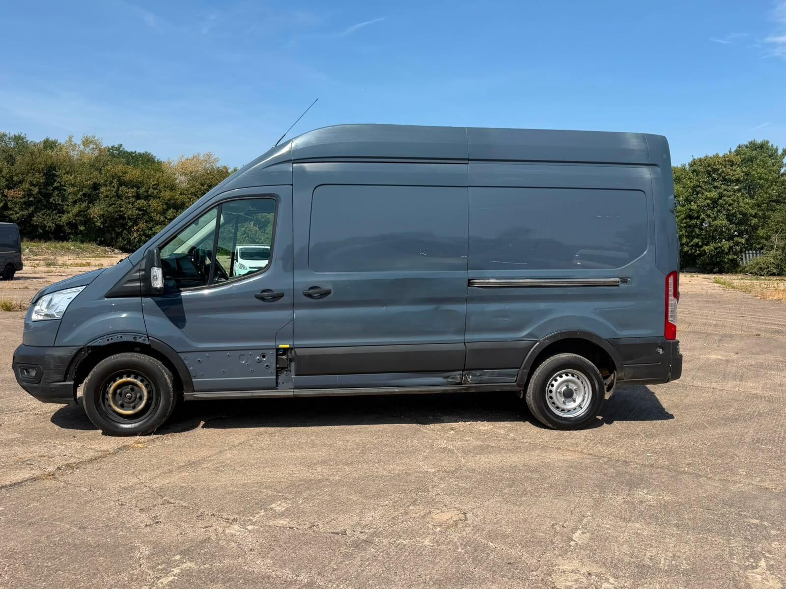 2021 Ford Transit 2.0 350 EcoBlue Trend FWD L3 H3 Euro 6 (s/s) 5dr - Thumbnail 4