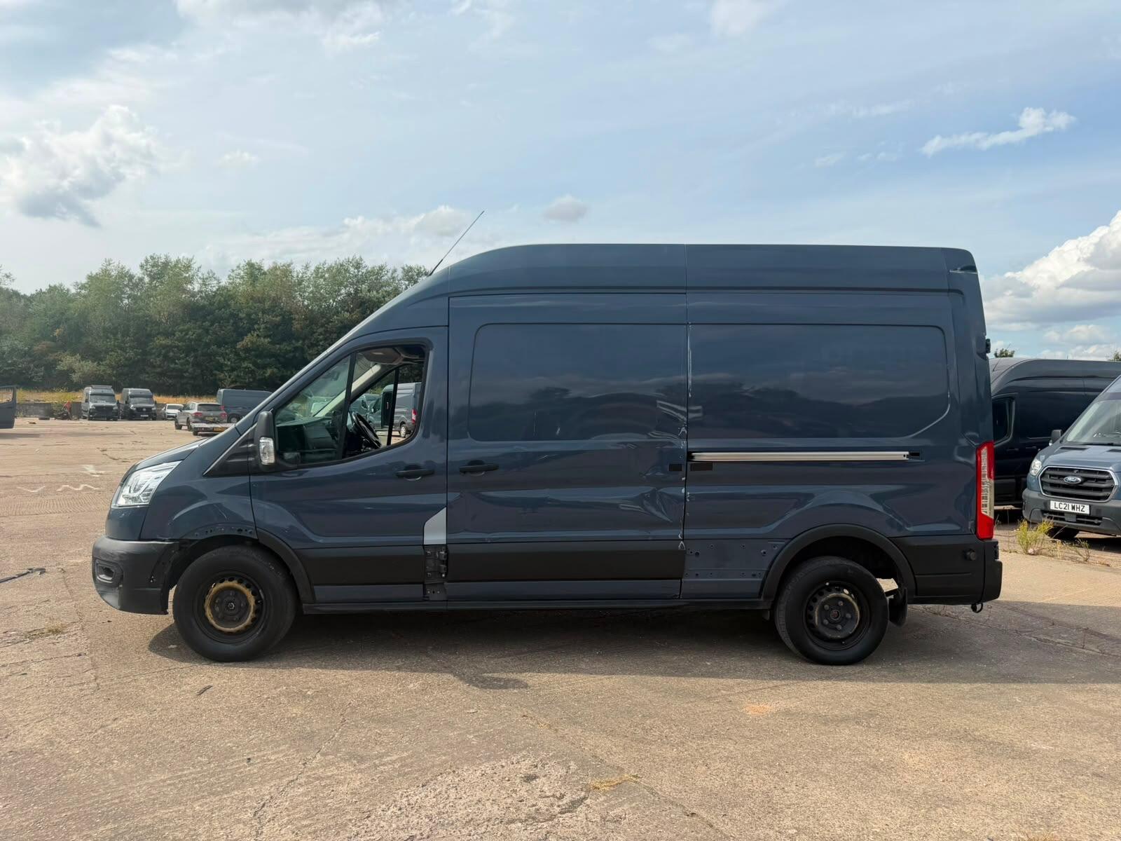 2021 Ford Transit 2.0 350 EcoBlue Trend FWD L3 H3 Euro 6 (s/s) 5dr - Thumbnail 4