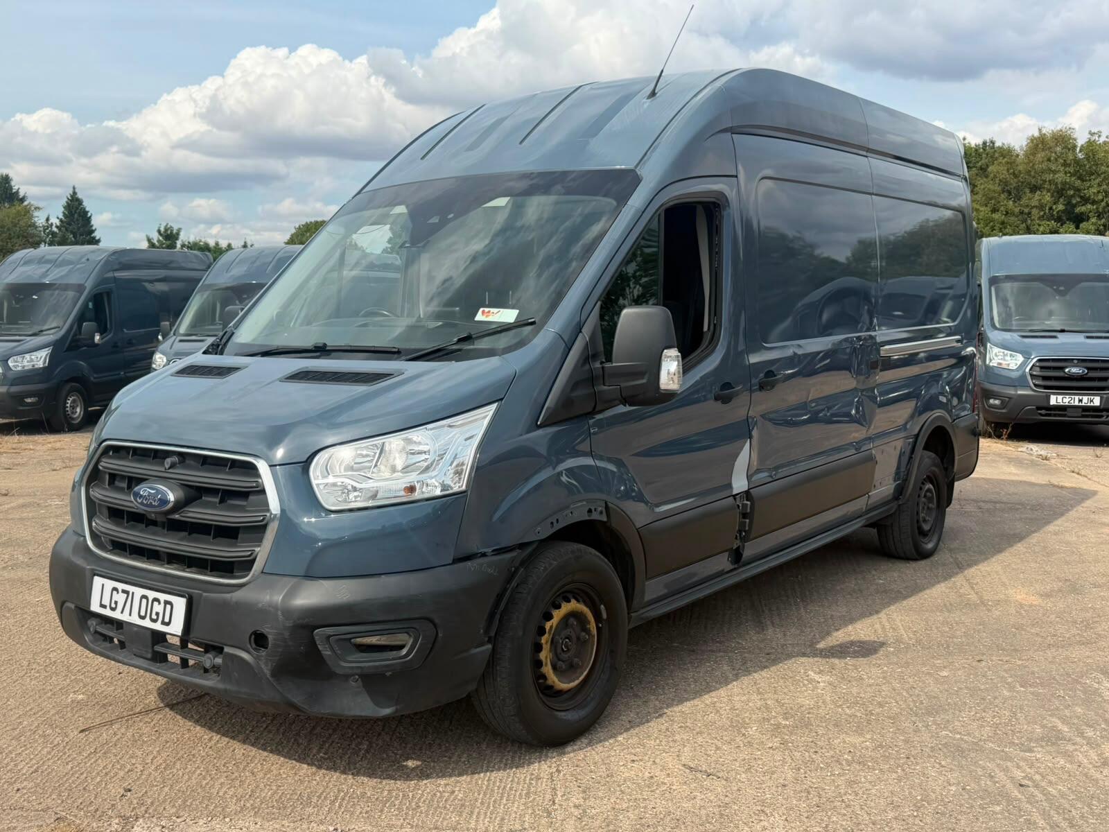 2021 Ford Transit 2.0 350 EcoBlue Trend FWD L3 H3 Euro 6 (s/s) 5dr - Thumbnail 3