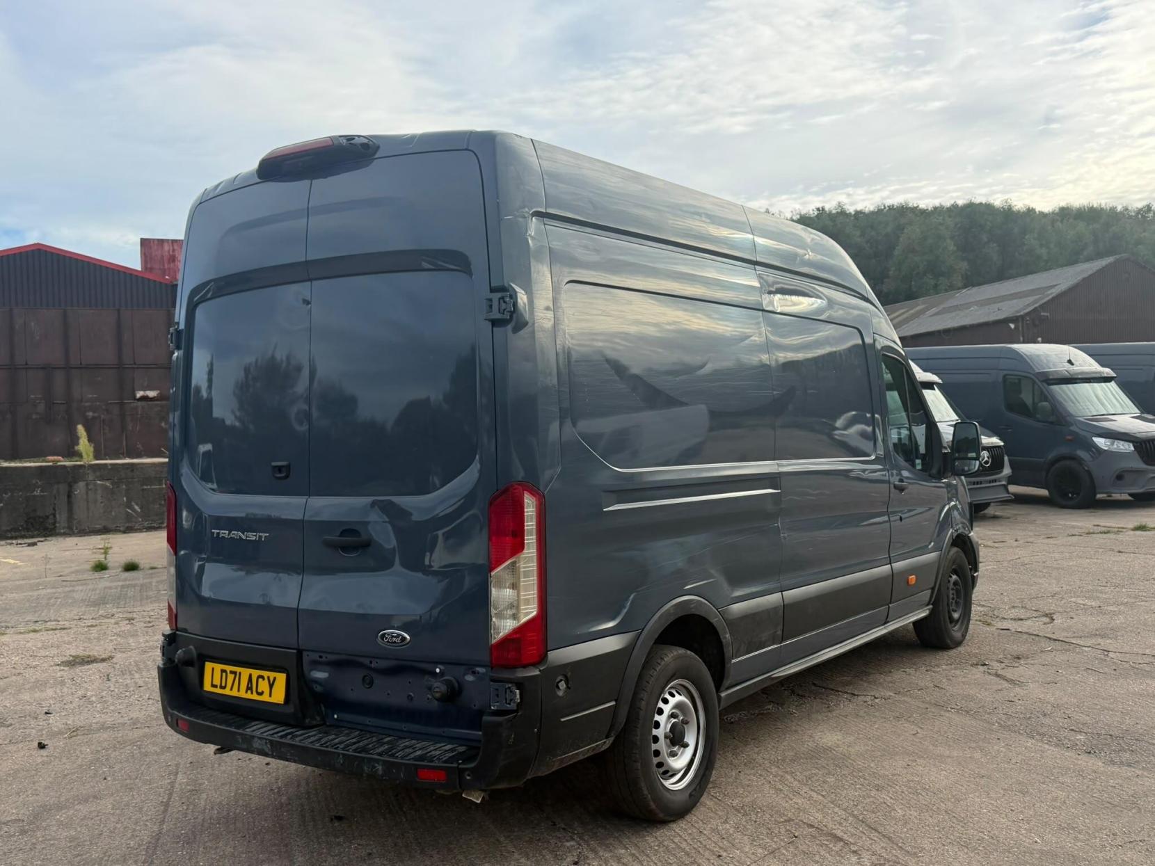 2021 Ford Transit 2.0 350 EcoBlue Trend FWD L3 H3 Euro 6 (s/s) 5dr - Thumbnail 7