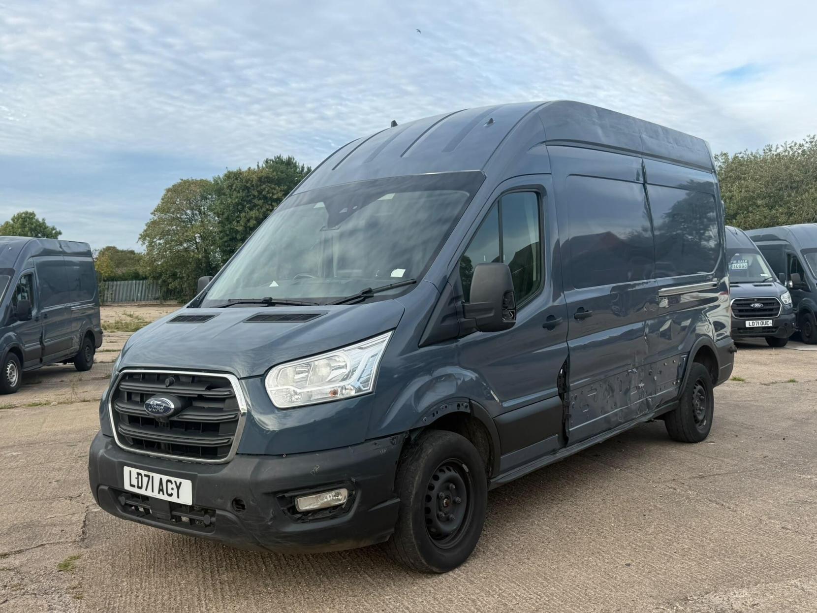 2021 Ford Transit 2.0 350 EcoBlue Trend FWD L3 H3 Euro 6 (s/s) 5dr - Thumbnail 3