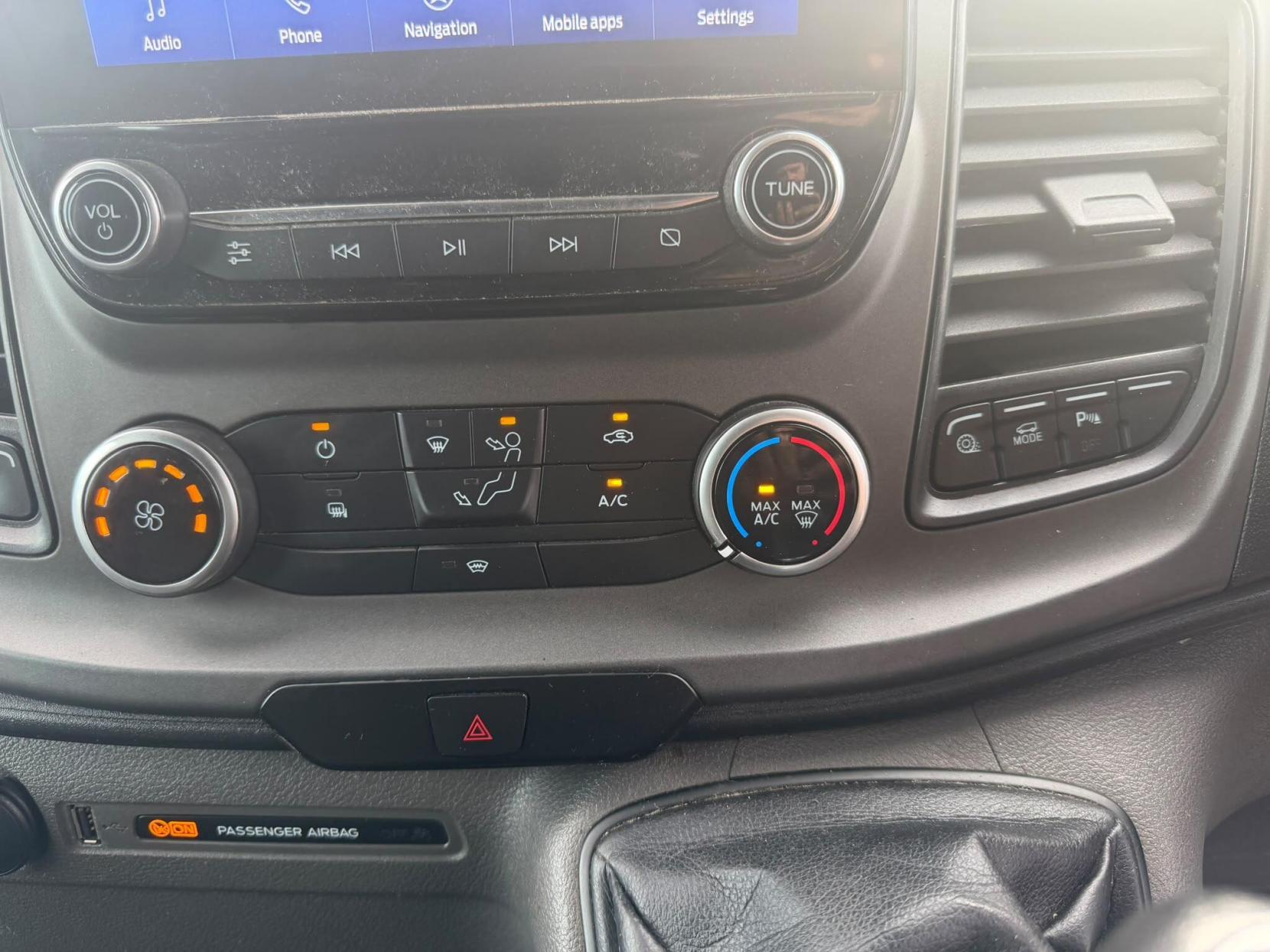 2021 Ford Transit 2.0 350 EcoBlue Trend FWD L3 H3 Euro 6 (s/s) 5dr - Thumbnail 12