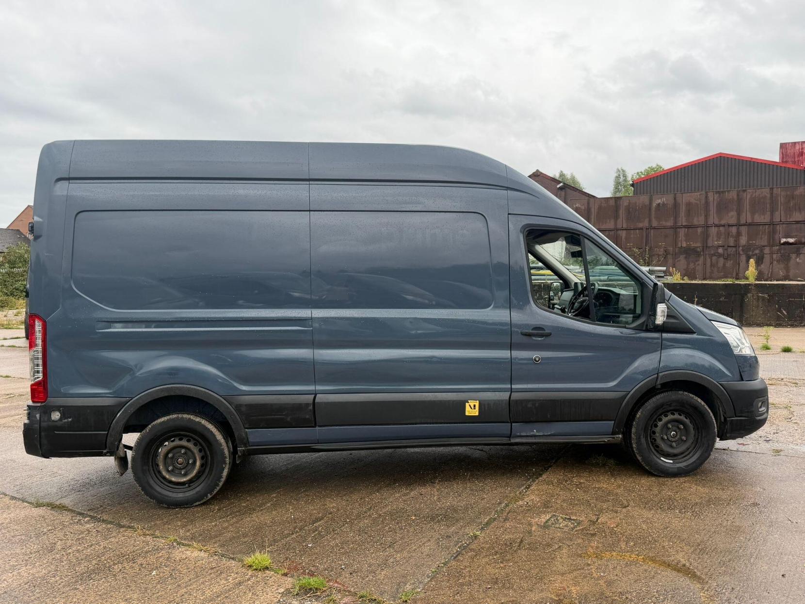 2021 Ford Transit 2.0 350 EcoBlue Trend FWD L3 H3 Euro 6 (s/s) 5dr - Thumbnail 8