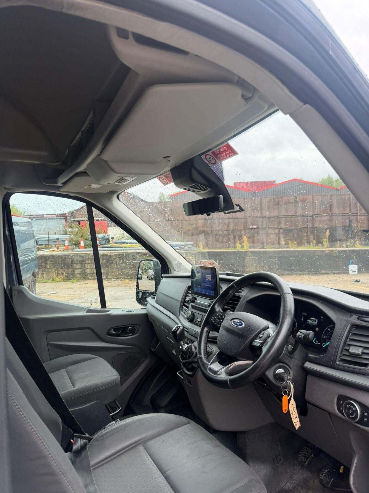 2021 Ford Transit 2.0 350 EcoBlue Trend FWD L3 H3 Euro 6 (s/s) 5dr - Thumbnail 9