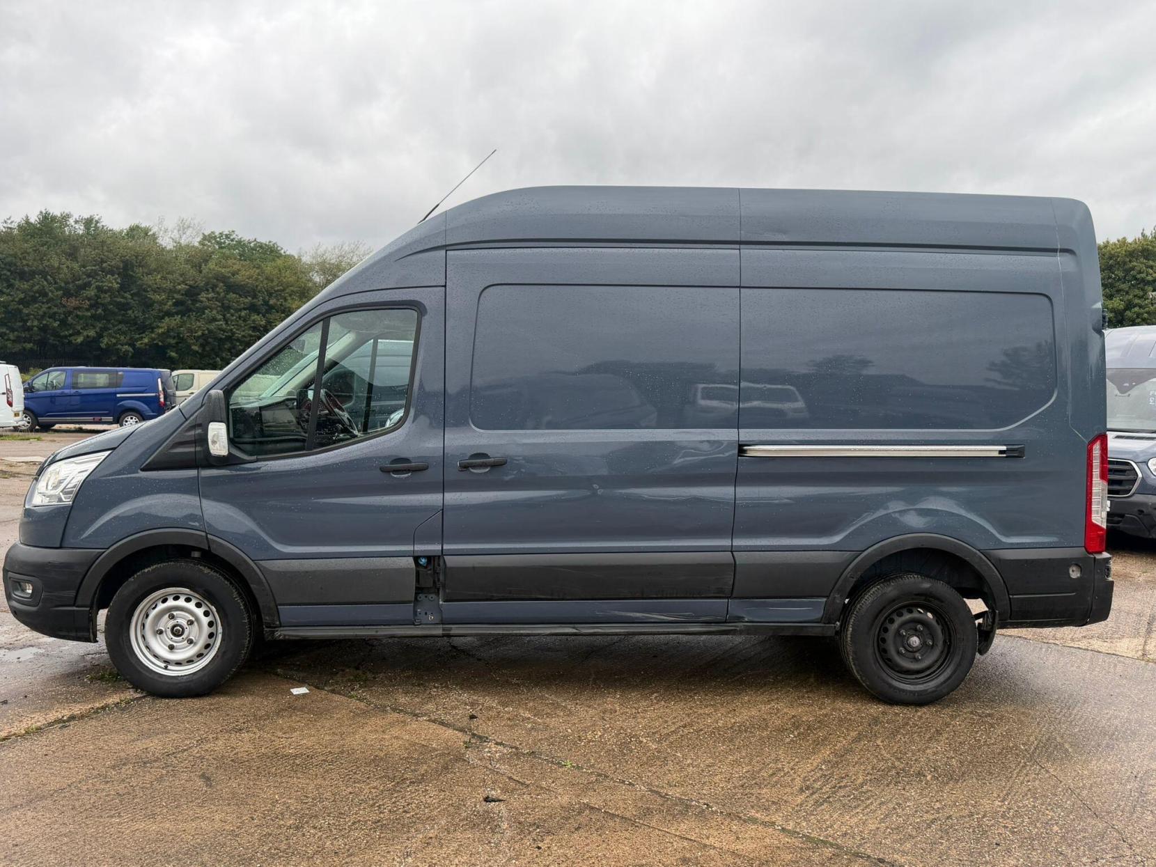 2021 Ford Transit 2.0 350 EcoBlue Trend FWD L3 H3 Euro 6 (s/s) 5dr - Thumbnail 4