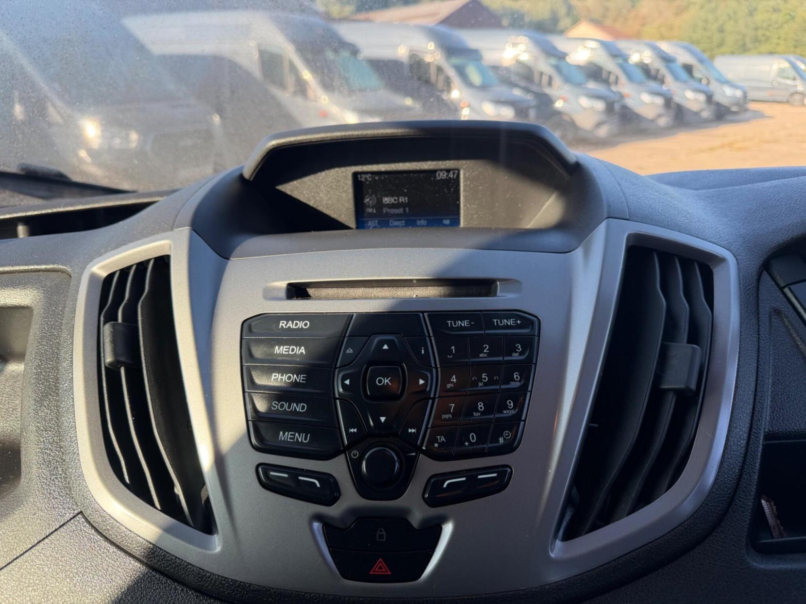 2018 Ford Transit 2.0 350 EcoBlue RWD L3 H3 Euro 6 5dr - Thumbnail 12
