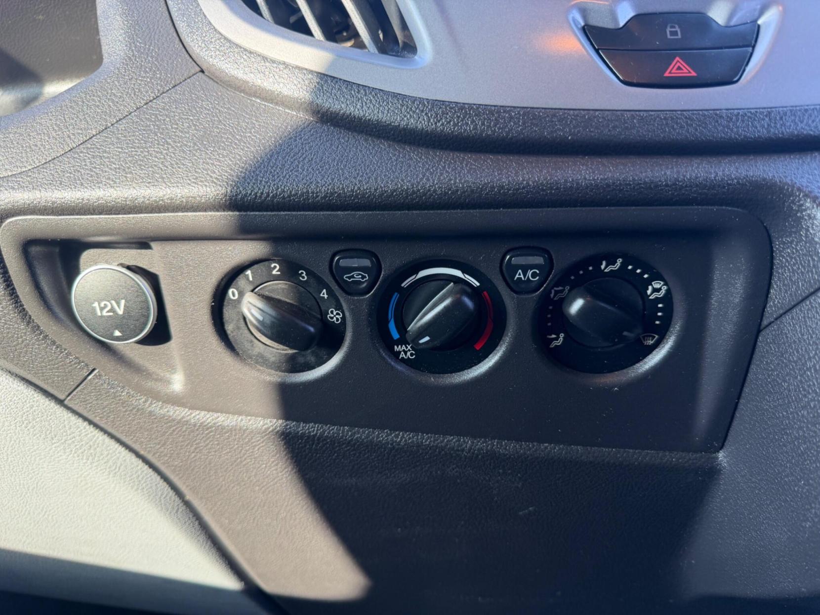 2018 Ford Transit 2.0 350 EcoBlue RWD L3 H3 Euro 6 5dr - Thumbnail 13